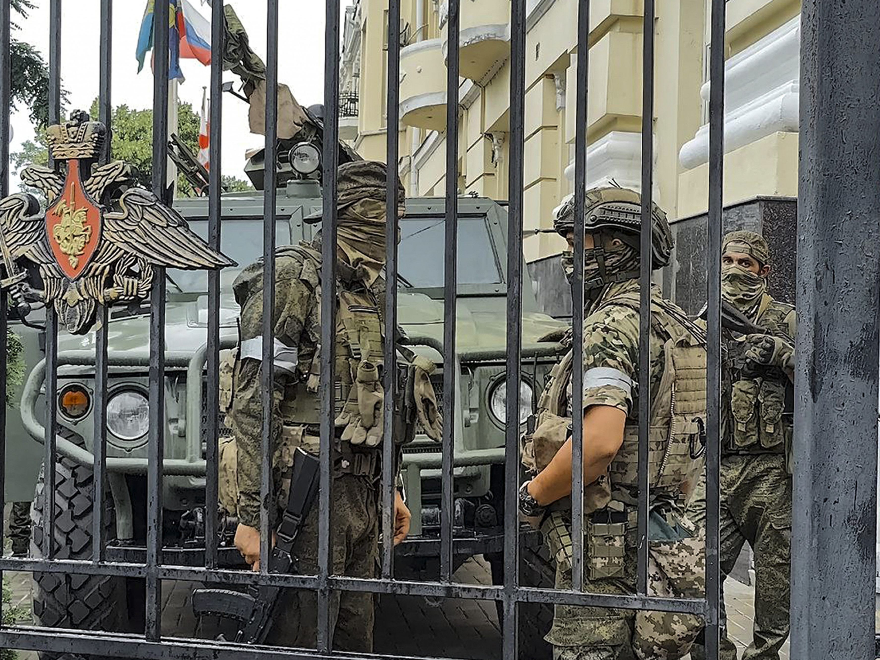 Moskau bereitet sich auf eine militärische Auseinandersetzung mit Prigoschins Wagner-Söldner vor.