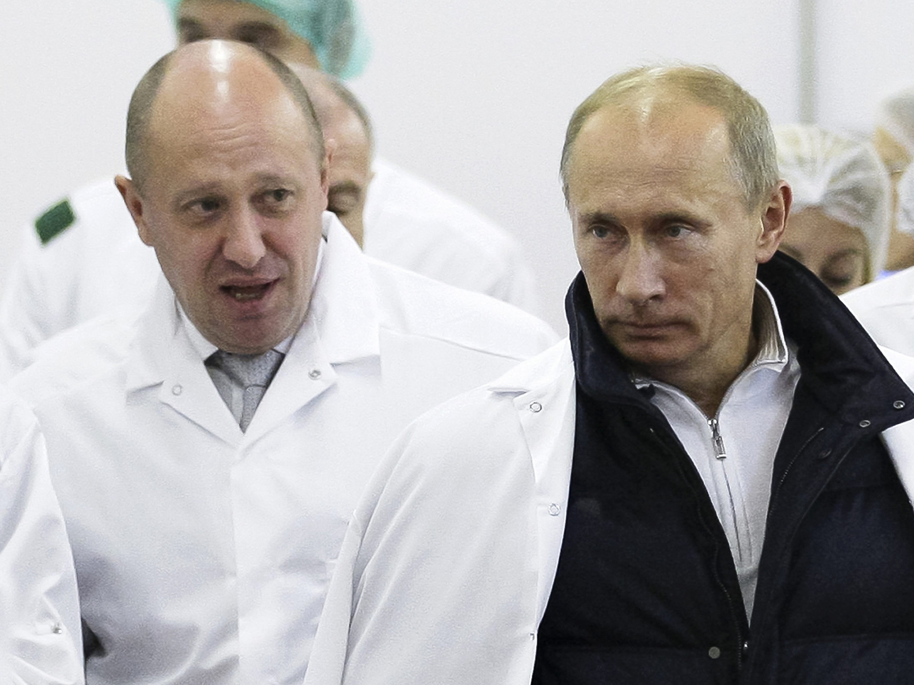 Ein Foto aus der Zeit als Prigoschin noch ein Vertrauter Putins war. Ein Foto aus der Zeit als Prigoschin noch ein Vertrauter Putins war.