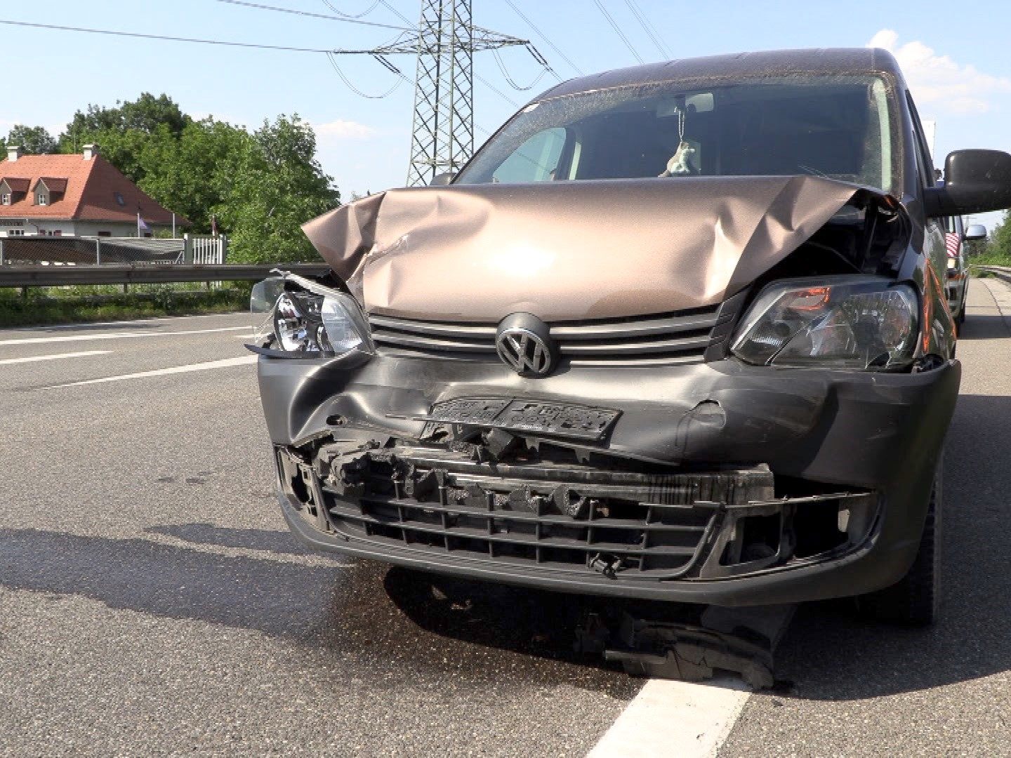 Am Freitag kam es auf der A14 zu einem Verkehrsunfall. Am Freitag kam es auf der A14 zu einem Verkehrsunfall.