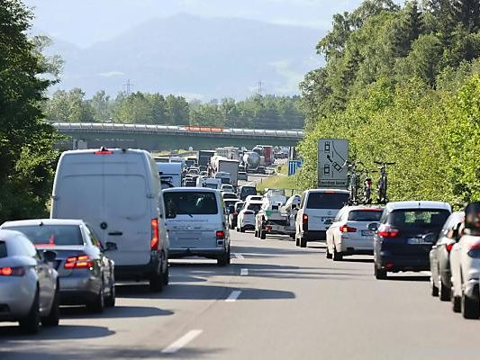 Das Reisewochenende bringt Staus auf Österreichs Straßen