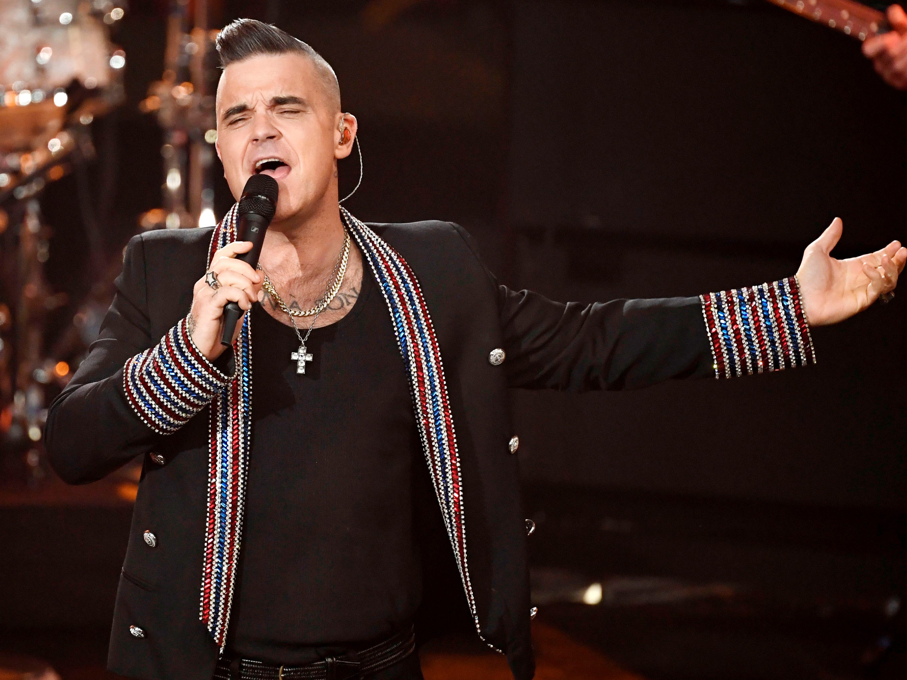 Der britische Sänger Robbie Williams leidet unter einer körperdysmorphen Störung.