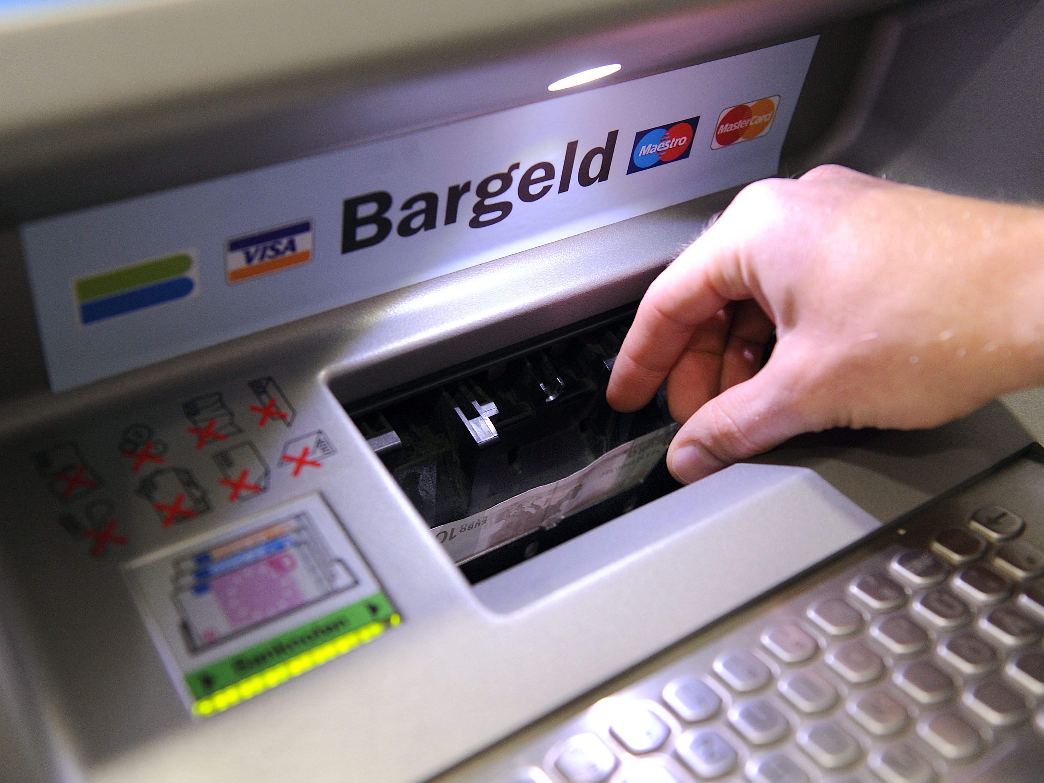 Die SPÖ fordert mindestens einen Bankomaten pro Gemeinde.