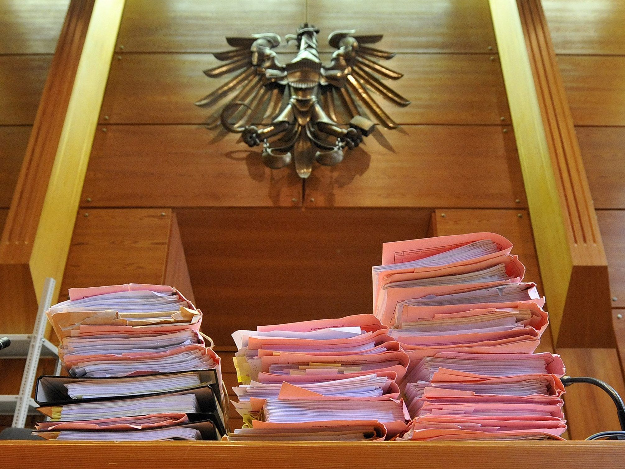 Ein Wiener Spitalsarzt muss sich wegen dem Suizid einer Patientin im Oktober vor dem Gericht verantworten.