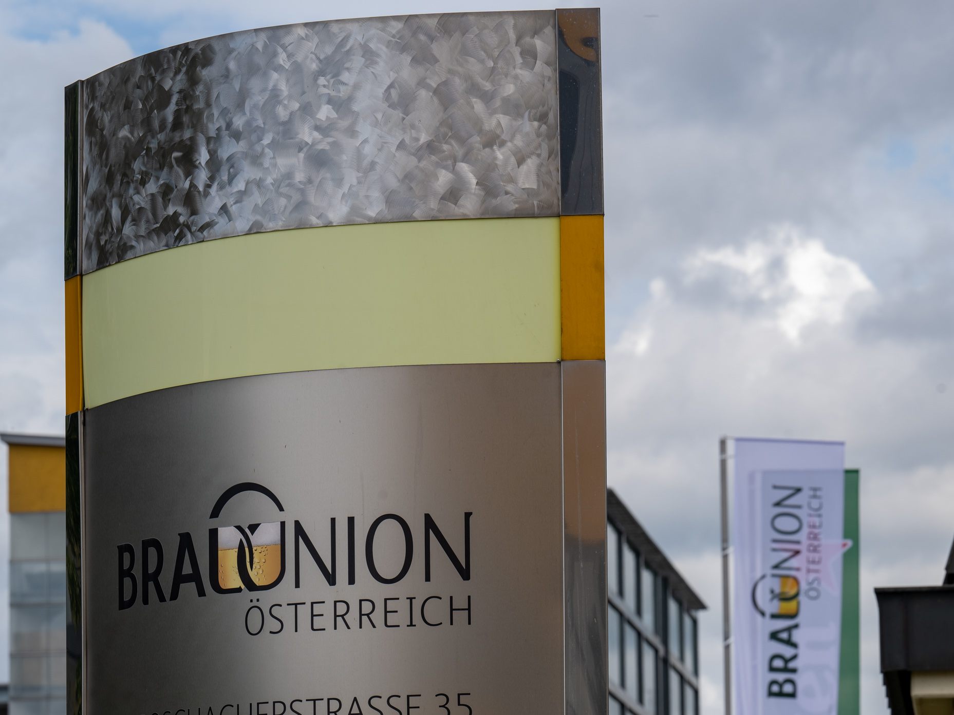Die Brau Union errichtet ein zentrales Lager in Schwechat.