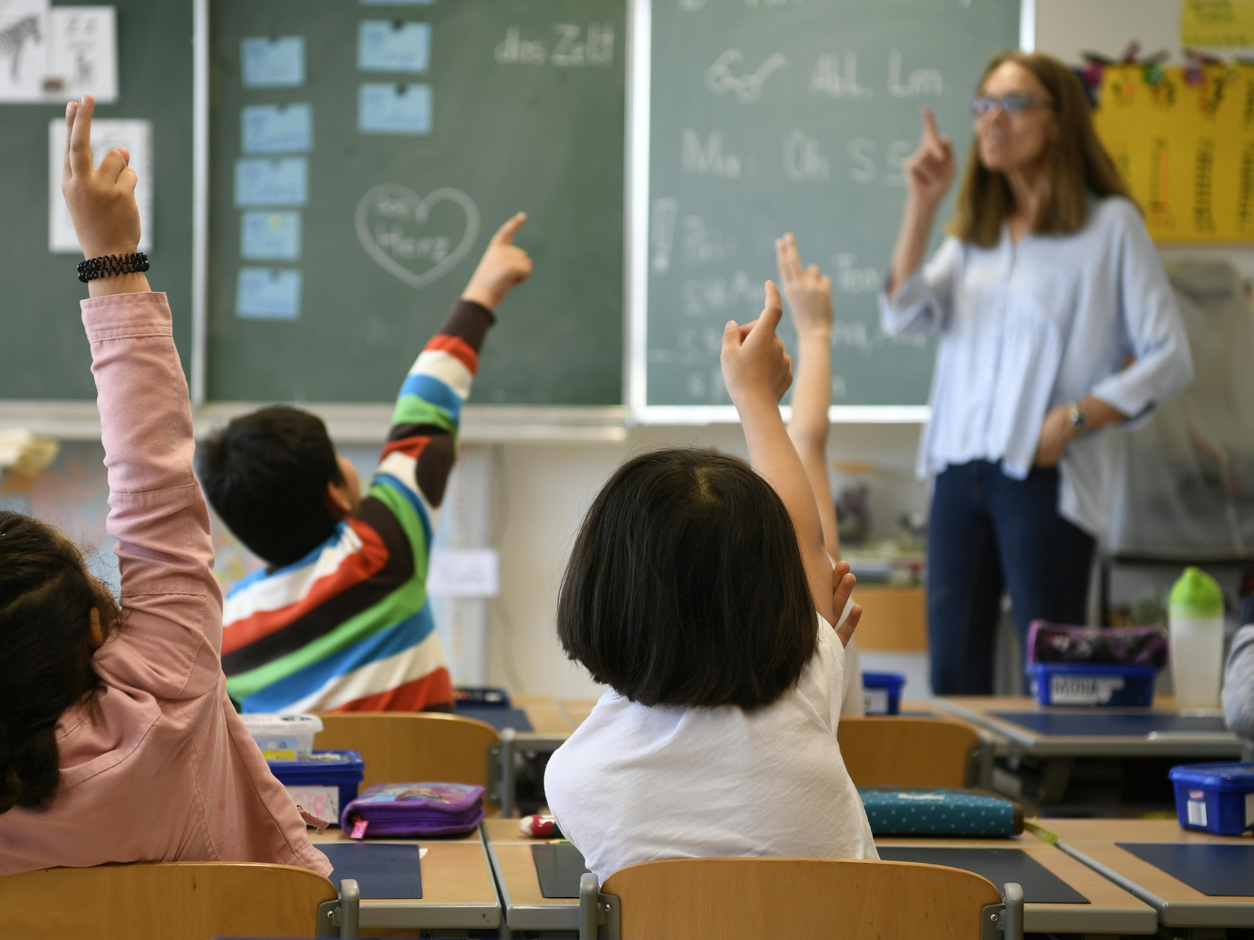 Die Spitze des Lehrermangels ist erst 2027 erreicht. Die Spitze des Lehrermangels ist erst 2027 erreicht.