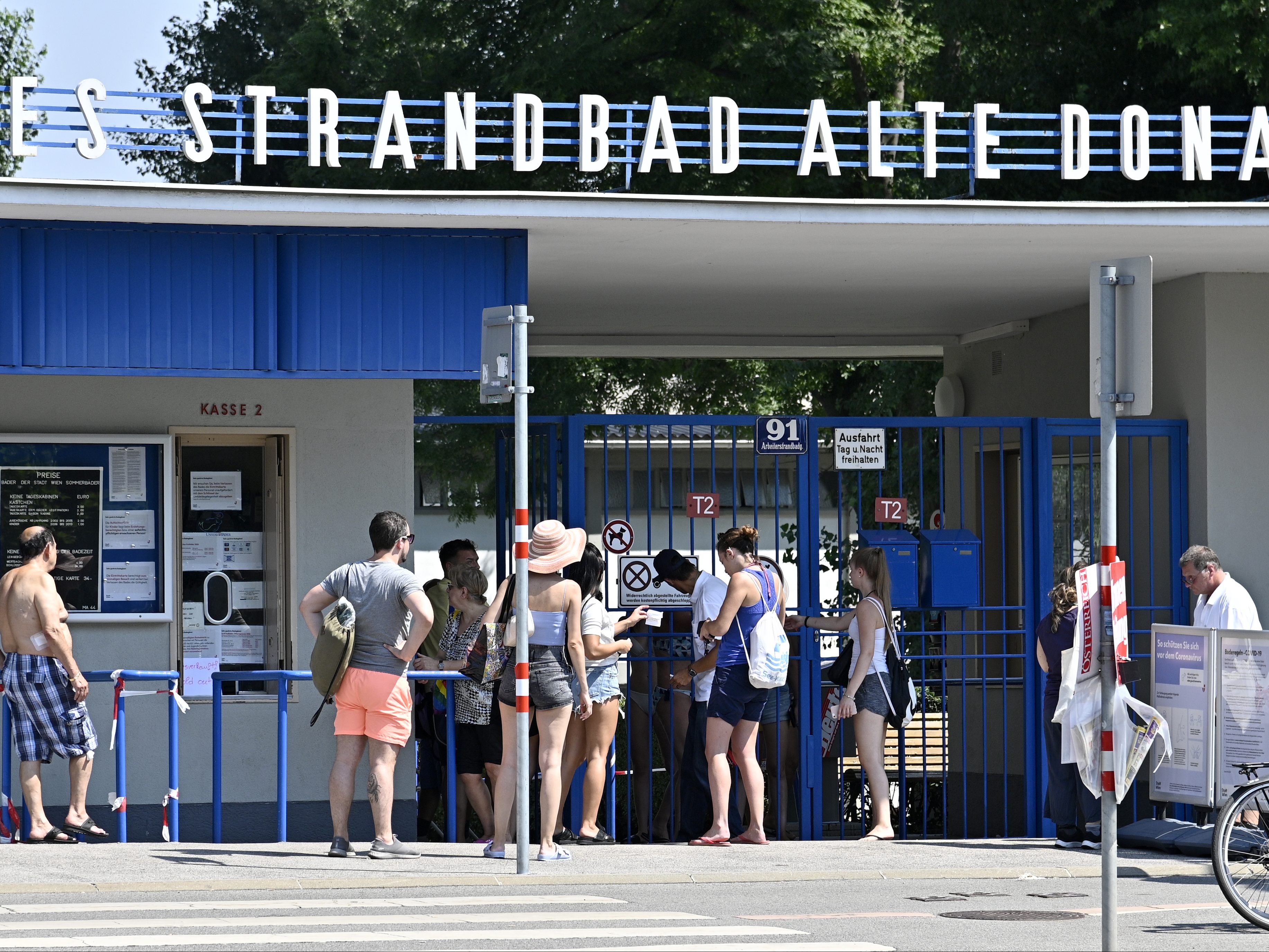 Am Wochenende bekommt es sommerliche Temperaturen. Am Wochenende bekommt es sommerliche Temperaturen.