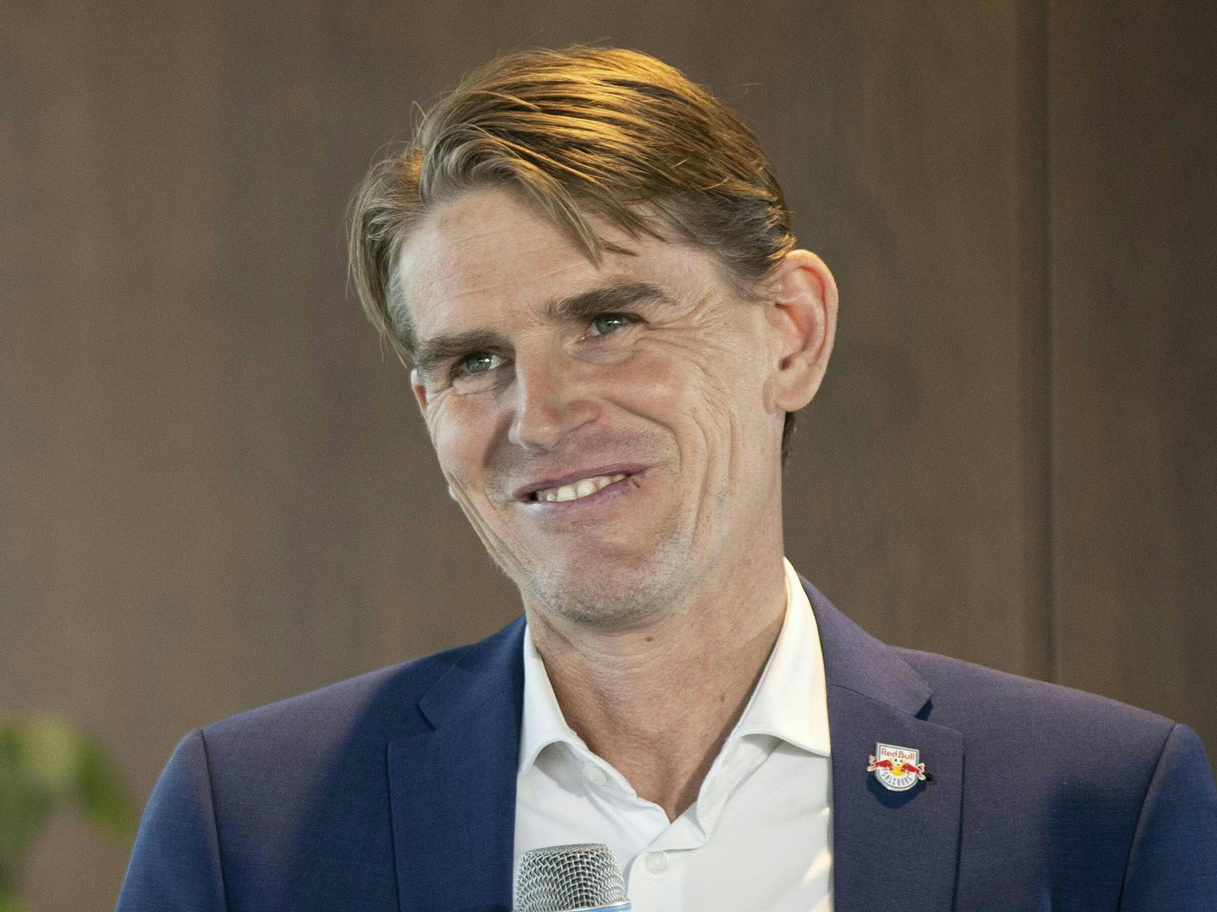 Christoph Freund wird neuer Sportdirektor beim FC Bayern. Christoph Freund wird neuer Sportdirektor beim FC Bayern.