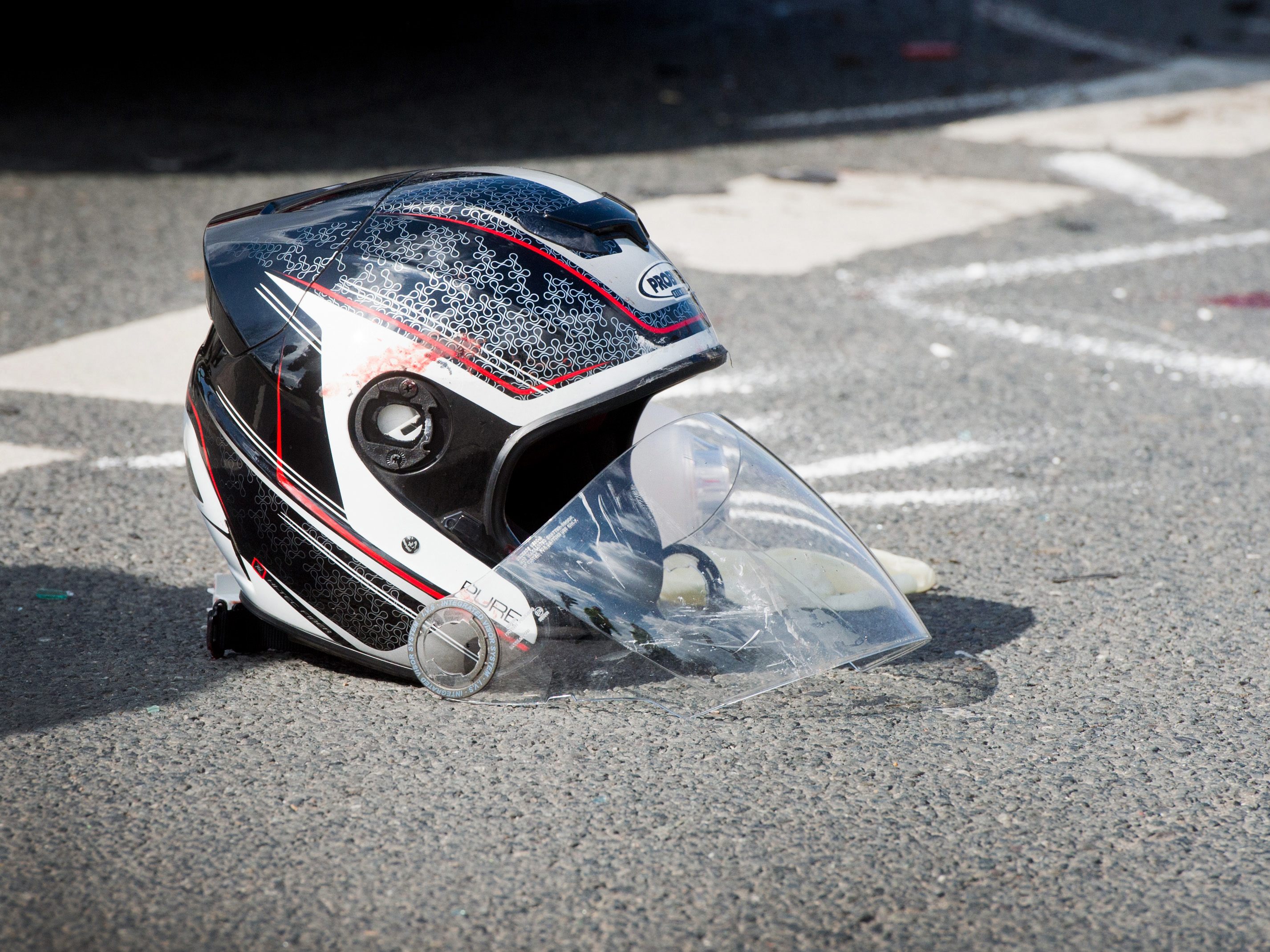 Am Freitagabend starb ein Motorradfahrer bei einem Verkehrsunfall im Bezirk Neunkirchen.