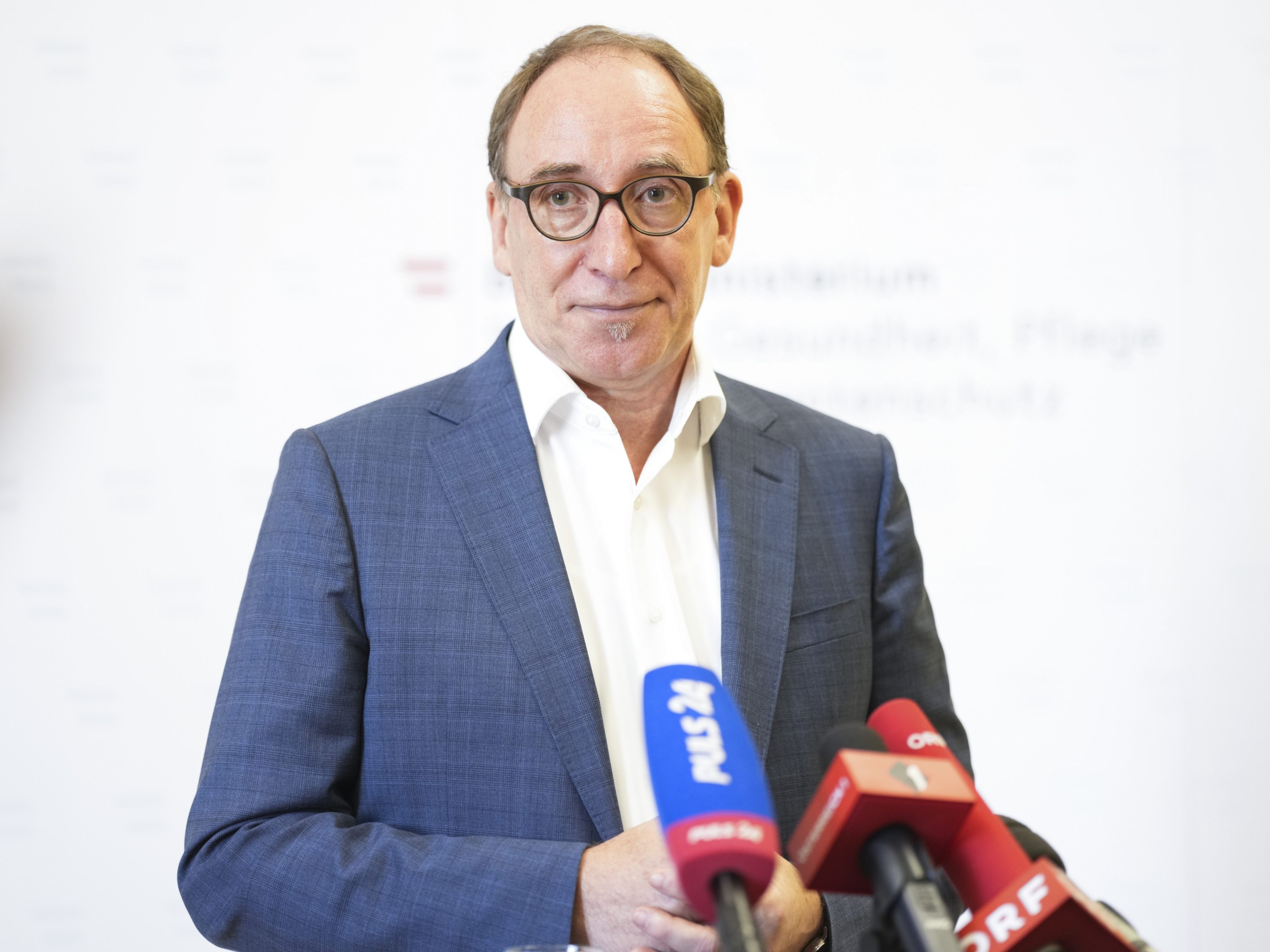 Details zur Gesundheitsreform werden zu Mittag präsentiert. Details zur Gesundheitsreform werden zu Mittag präsentiert.