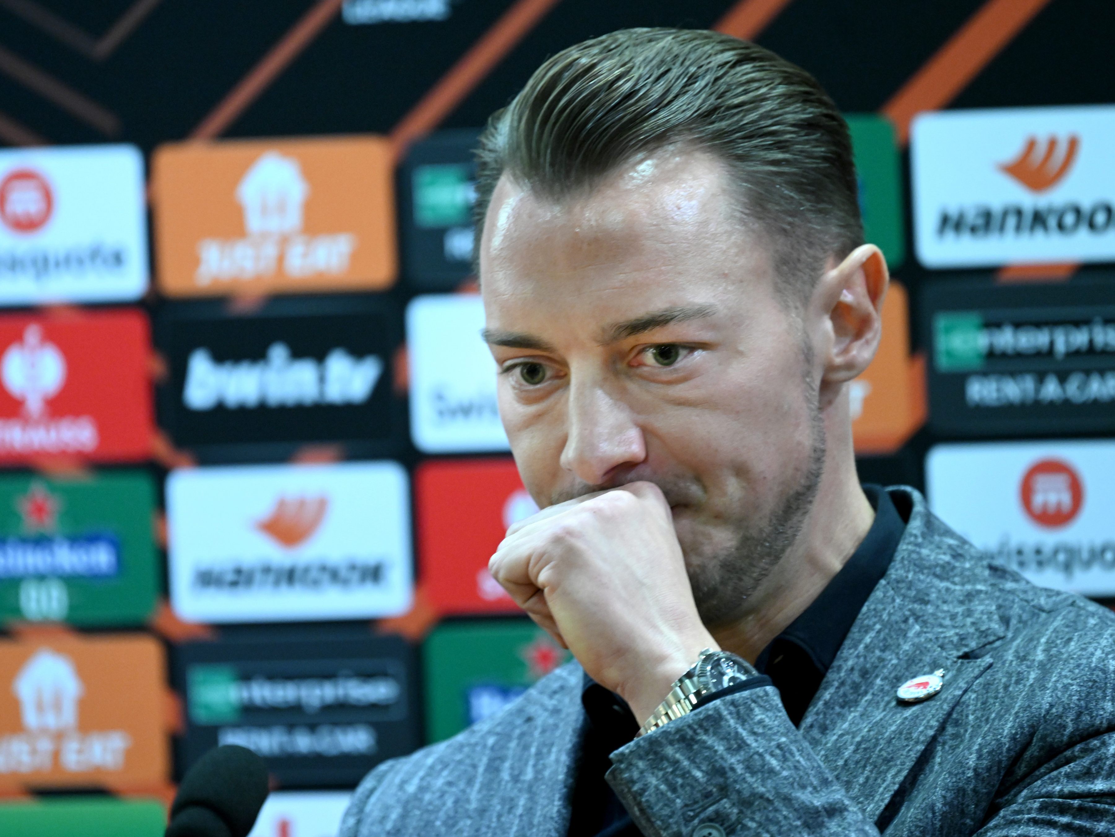 Österreichs Meister verliert nach Sportdirektor Freund sehr wahrscheinlich auch Erfolgstrainer Österreichs Meister verliert nach Sportdirektor Freund sehr wahrscheinlich auch Erfolgstrainer