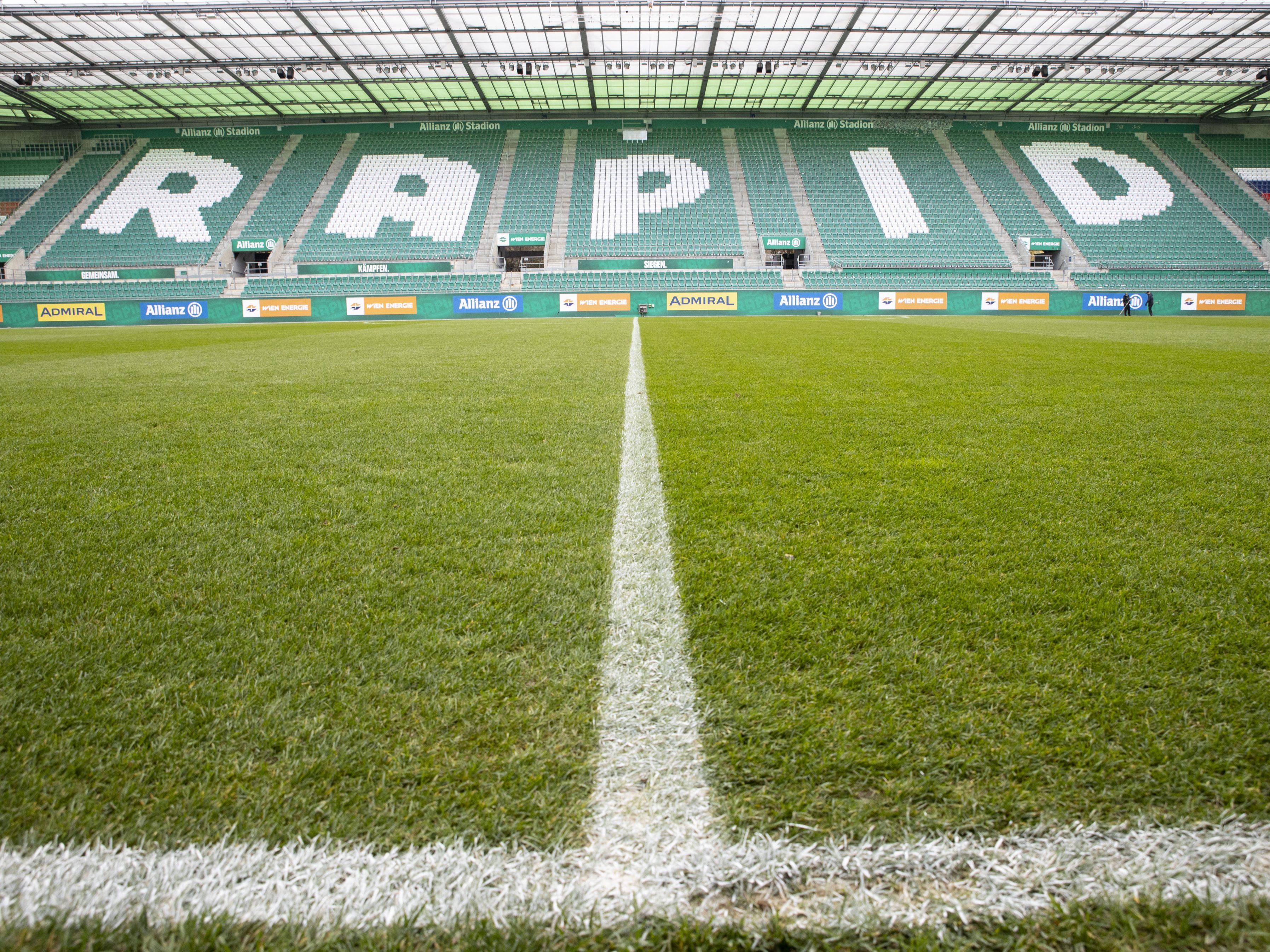 Das Allianz Stadion von Rapid Wien hat den besten Rasen. Das Allianz Stadion von Rapid Wien hat den besten Rasen.