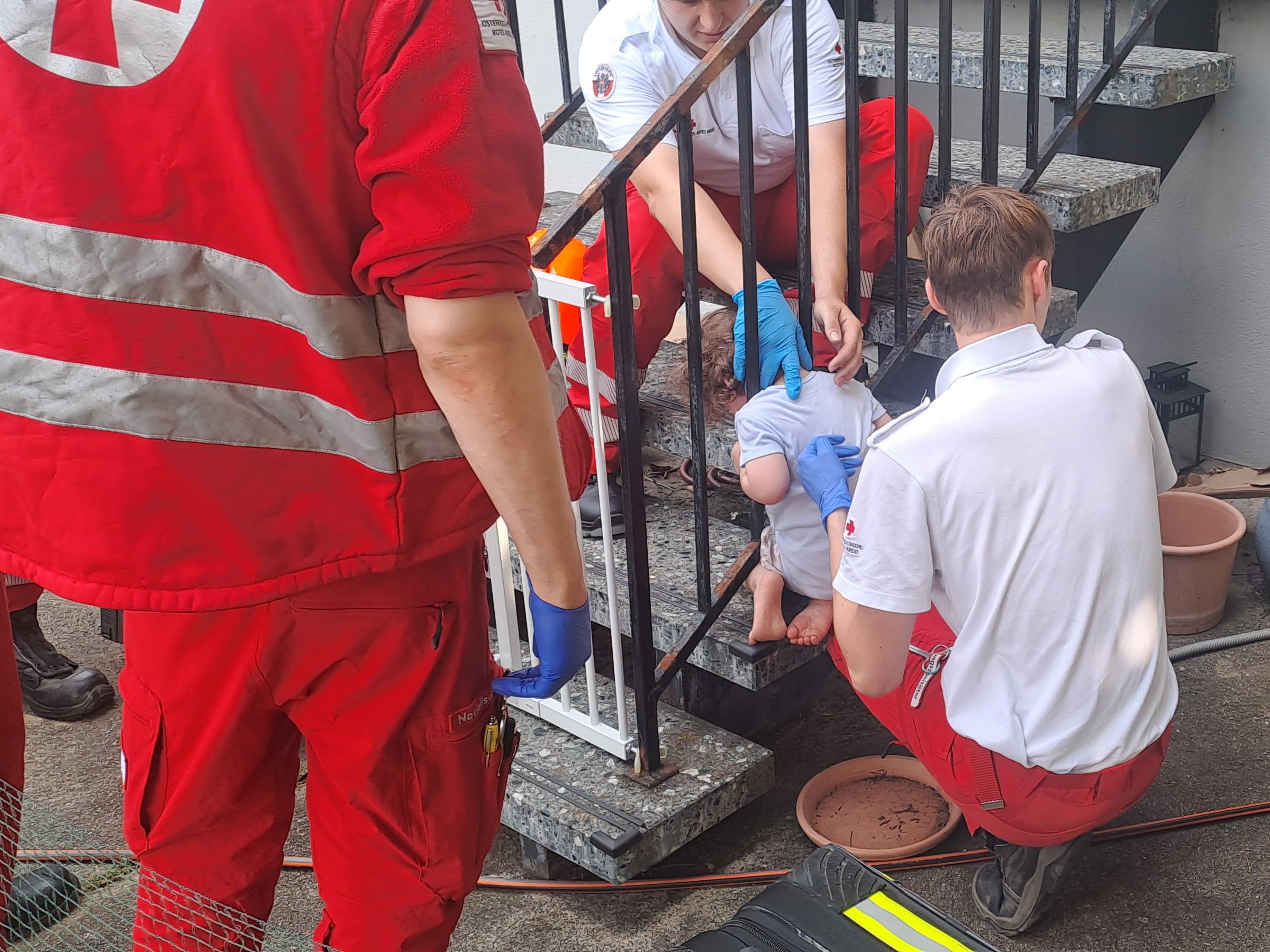 Die Feuerwehr konnte das Mädchen aus der misslichen Lage befreien.