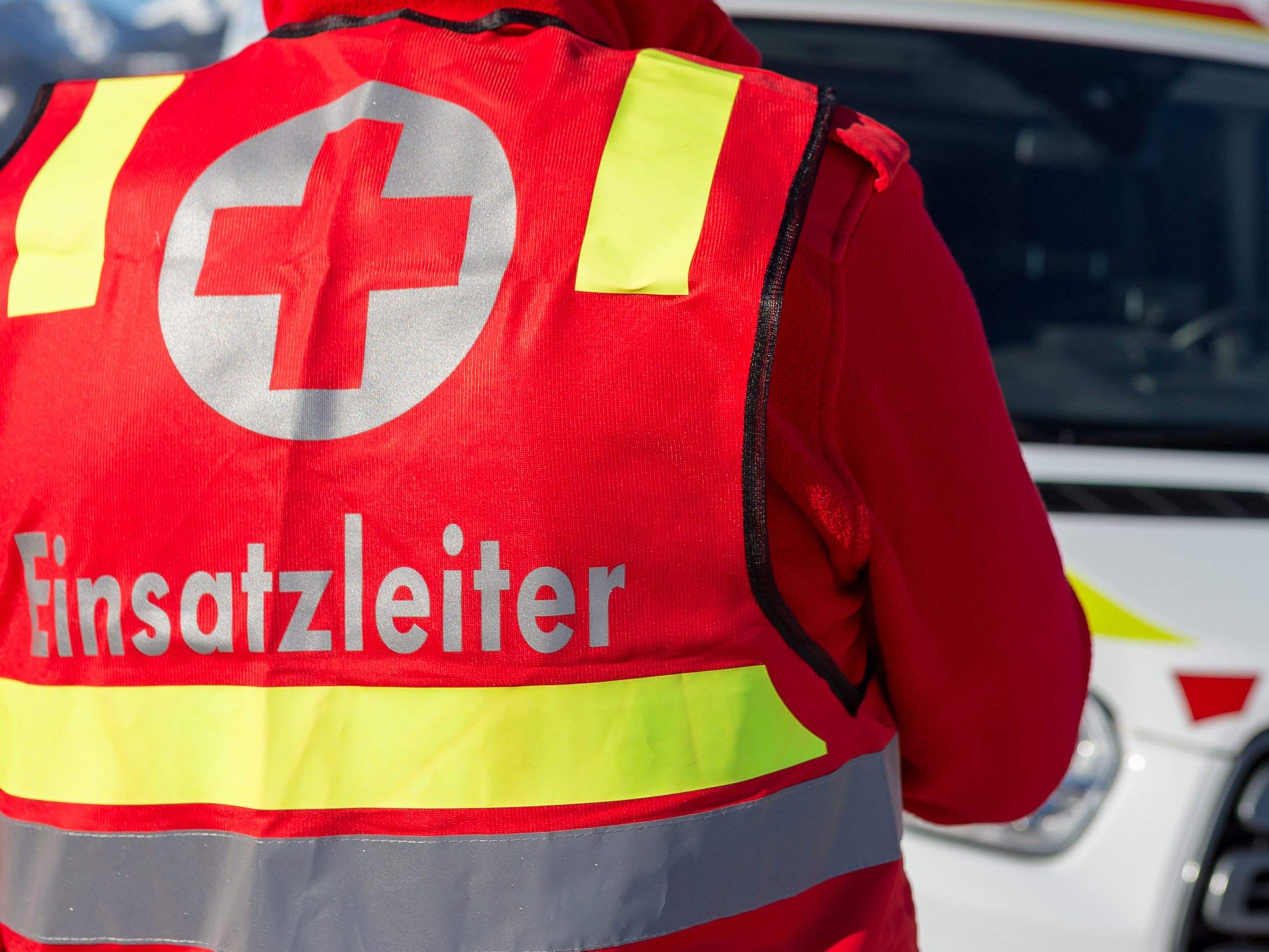 Ein tödlicher Unfall ereignete sich zwischen einem PKW und einem LKW in Schladming. Ein tödlicher Unfall ereignete sich zwischen einem PKW und einem LKW in Schladming.