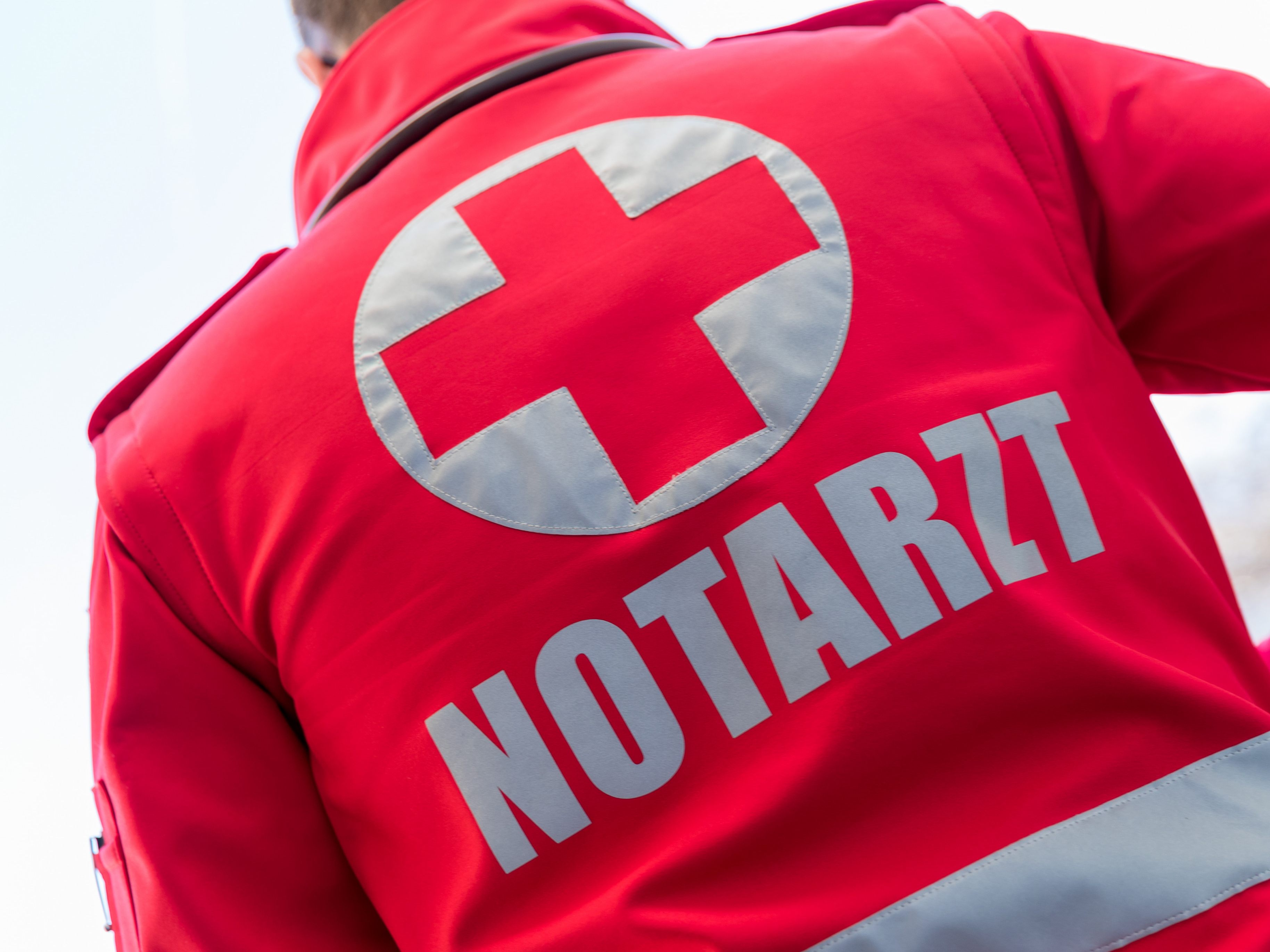 Ein 44-Jähriger ist bei einem Polterabend tödlich verunglückt.