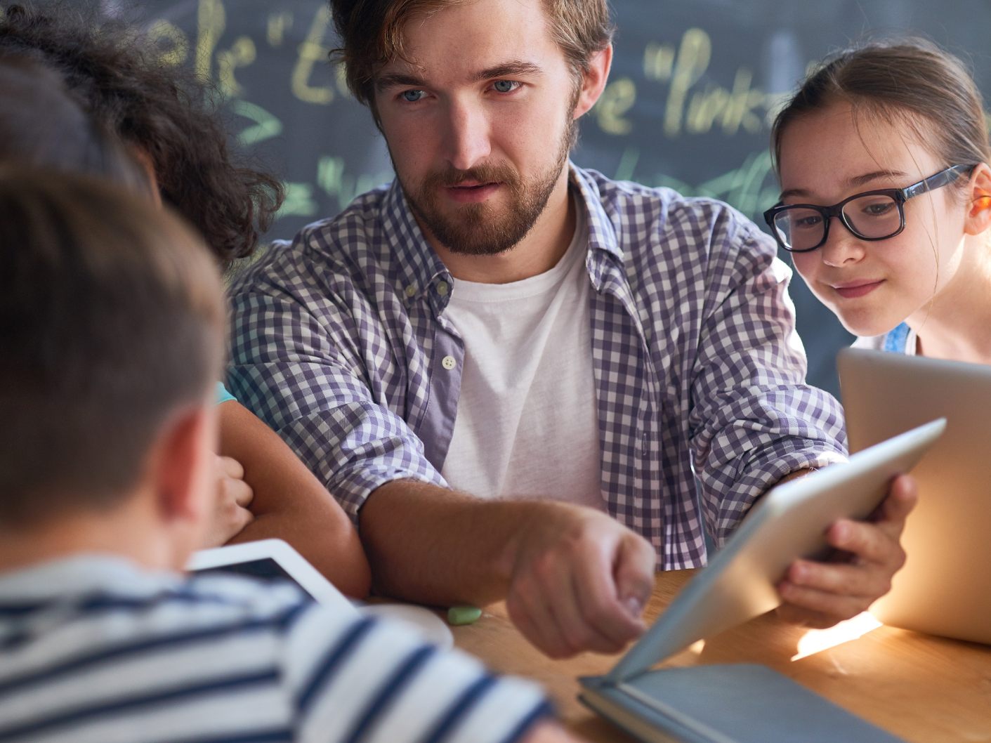 Der Uni-Mittelbau ist gegen die Ausbildungsverkürzung bei Lehramt. Der Uni-Mittelbau ist gegen die Ausbildungsverkürzung bei Lehramt.