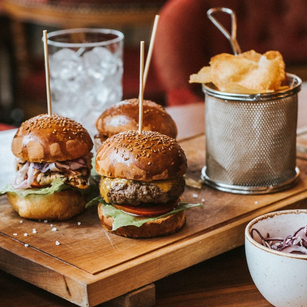 In diesen Vorarlberger Restaurants bekommen Sie jede Menge leckere Burger!