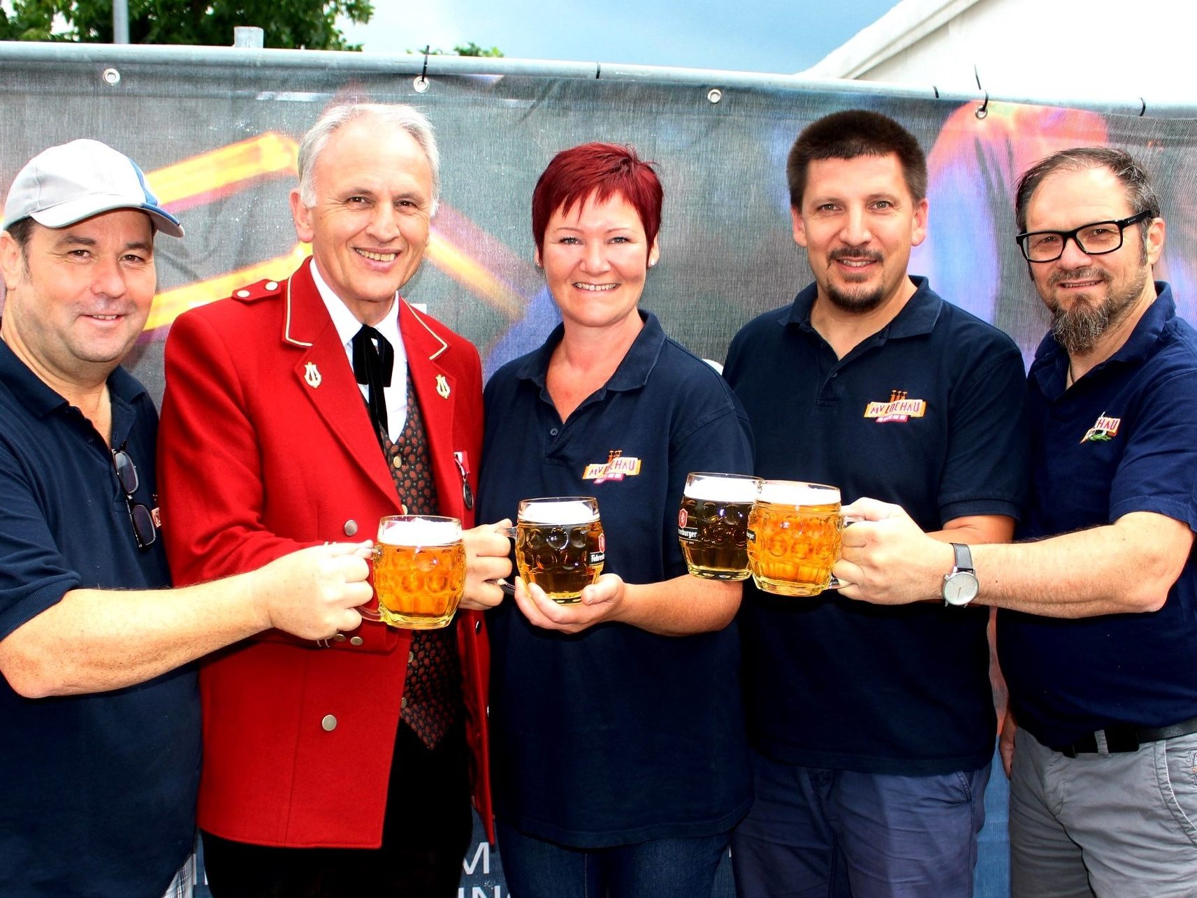 Auf zum Lochauer Dorffest! Ein Spitzenprogramm mit Party-Night, Festumzug, Blasmusik, Unterhaltung und bester Bewirtung, der MV Lochau lädt zum traditionellen „Lochauer Dorffest 2023“ in der überdachten Open-Air-Arena im Schulhof. Auf zum Lochauer Dorffest! Ein Spitzenprogramm mit Party-Night, Festumzug, Blasmusik, Unterhaltung und bester Bewirtung, der MV Lochau lädt zum traditionellen „Lochauer Dorffest 2023“ in der überdachten Open-Air-Arena im Schulhof.