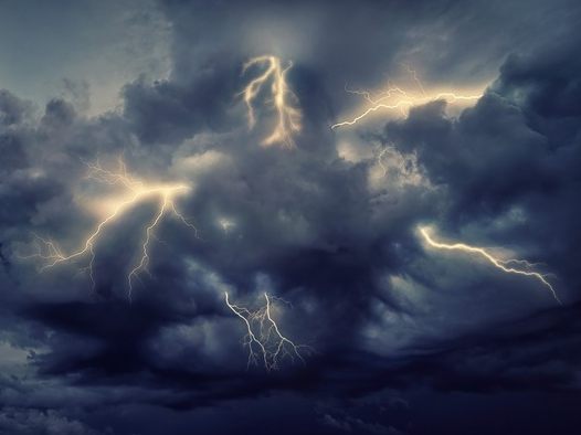 Rund 400 Feuerwehreinsätze gab es nach Unwetterfront in Kärnten. Rund 400 Feuerwehreinsätze gab es nach Unwetterfront in Kärnten.