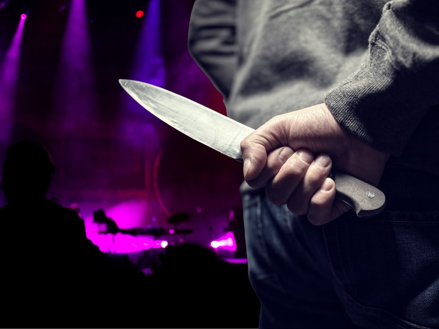 Bursch wollte Vater verteidigen, der mit Wirt kämpfte - 46-Jähriger außer Lebensgefahr