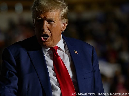 Ex-Präsident Trump empört sich wegen weiterer Anklage