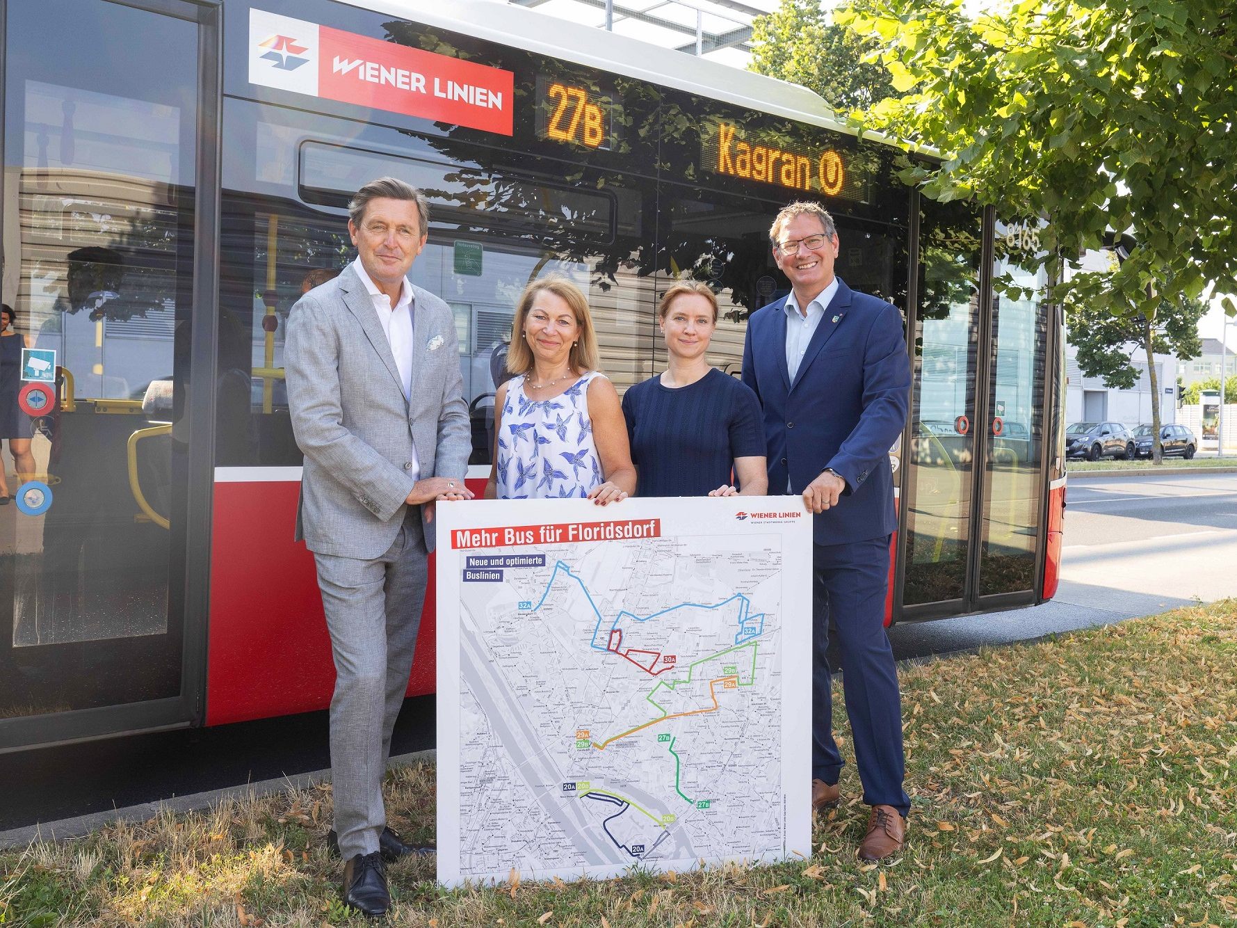 Öffi-Stadtrat Peter Hanke, Alexandra Reinagl, Geschäftsführerin Wiener Linien, Angelika Pipal-Leixner, Mobilitätssprecherin NEOS Wien und Georg Papai, Bezirksvorsteher Floridsdorf. Öffi-Stadtrat Peter Hanke, Alexandra Reinagl, Geschäftsführerin Wiener Linien, Angelika Pipal-Leixner, Mobilitätssprecherin NEOS Wien und Georg Papai, Bezirksvorsteher Floridsdorf.