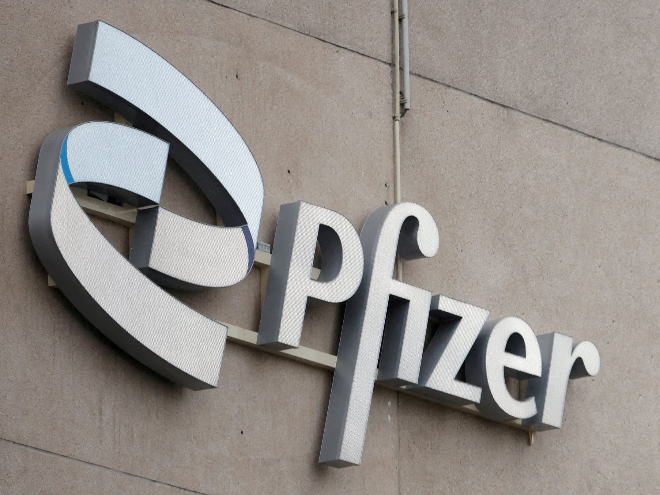 Der Rückgang des Corona-Geschäfts belastet Pfizer.