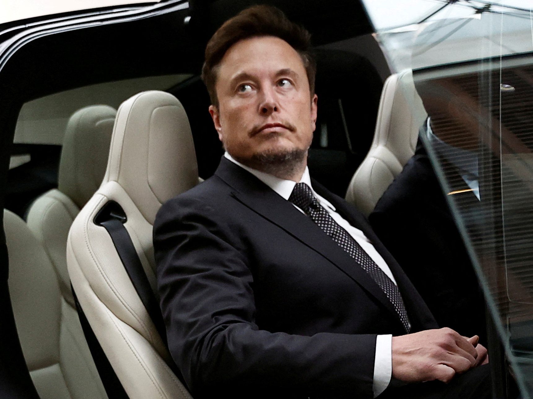 Tesla und Elon Musk drohen Ärger. Tesla und Elon Musk drohen Ärger.