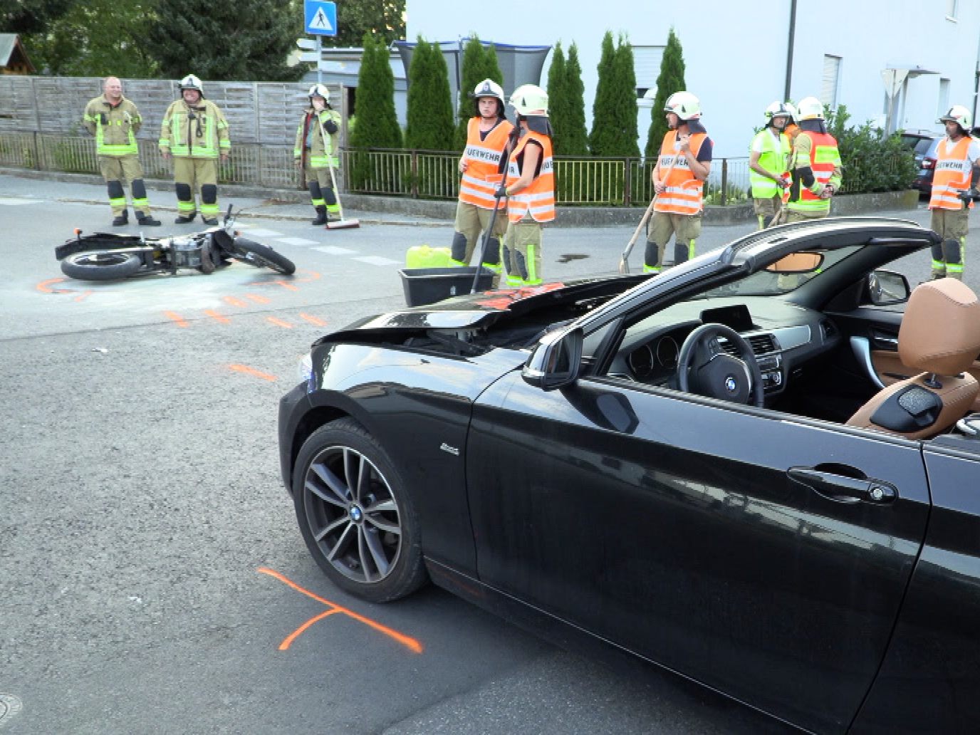 Moped gegen Pkw in Lauterach am Sonntagabend.