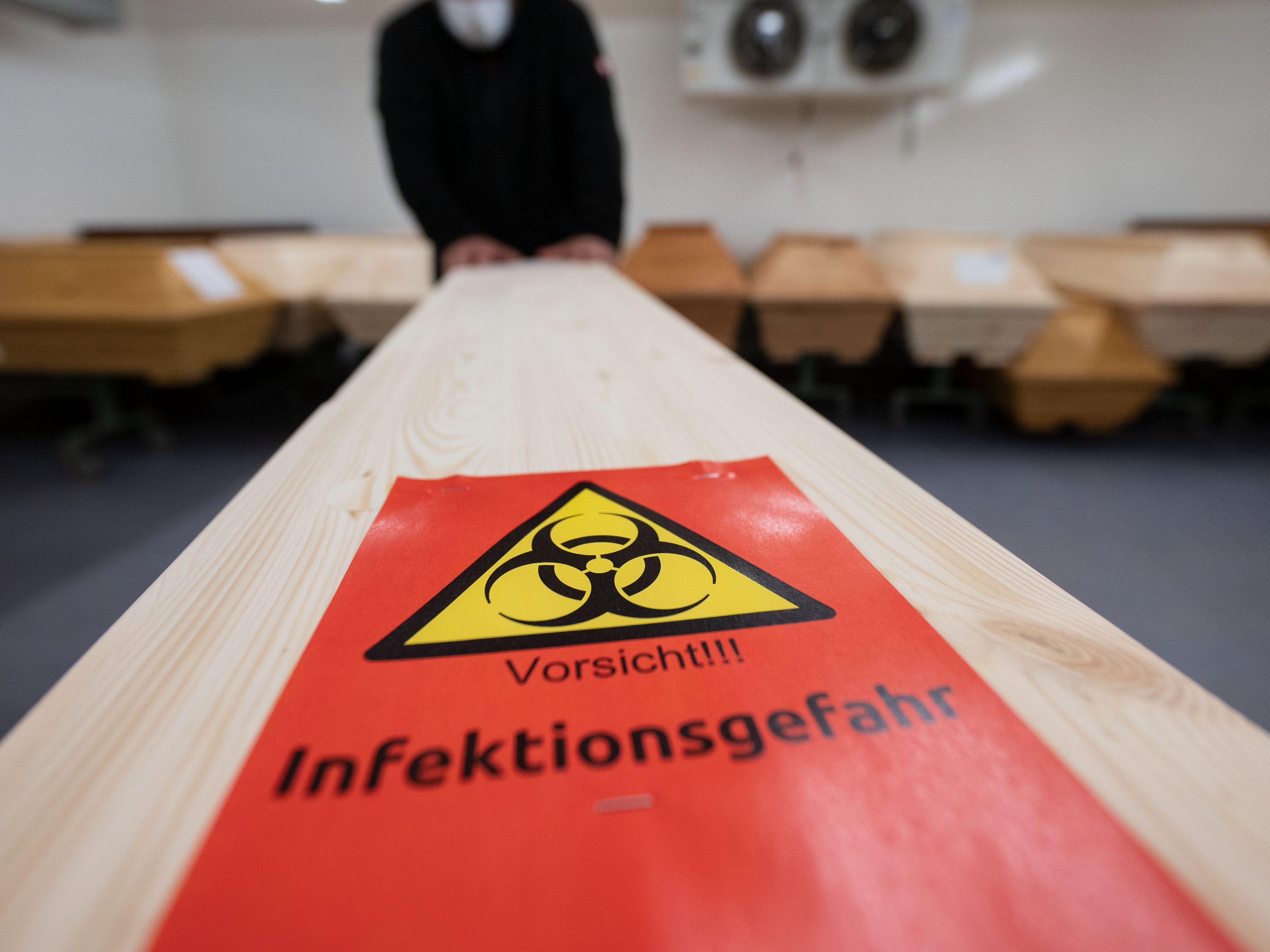 Die WHO hat den Überblick über die Corona-Todesopfer verloren.