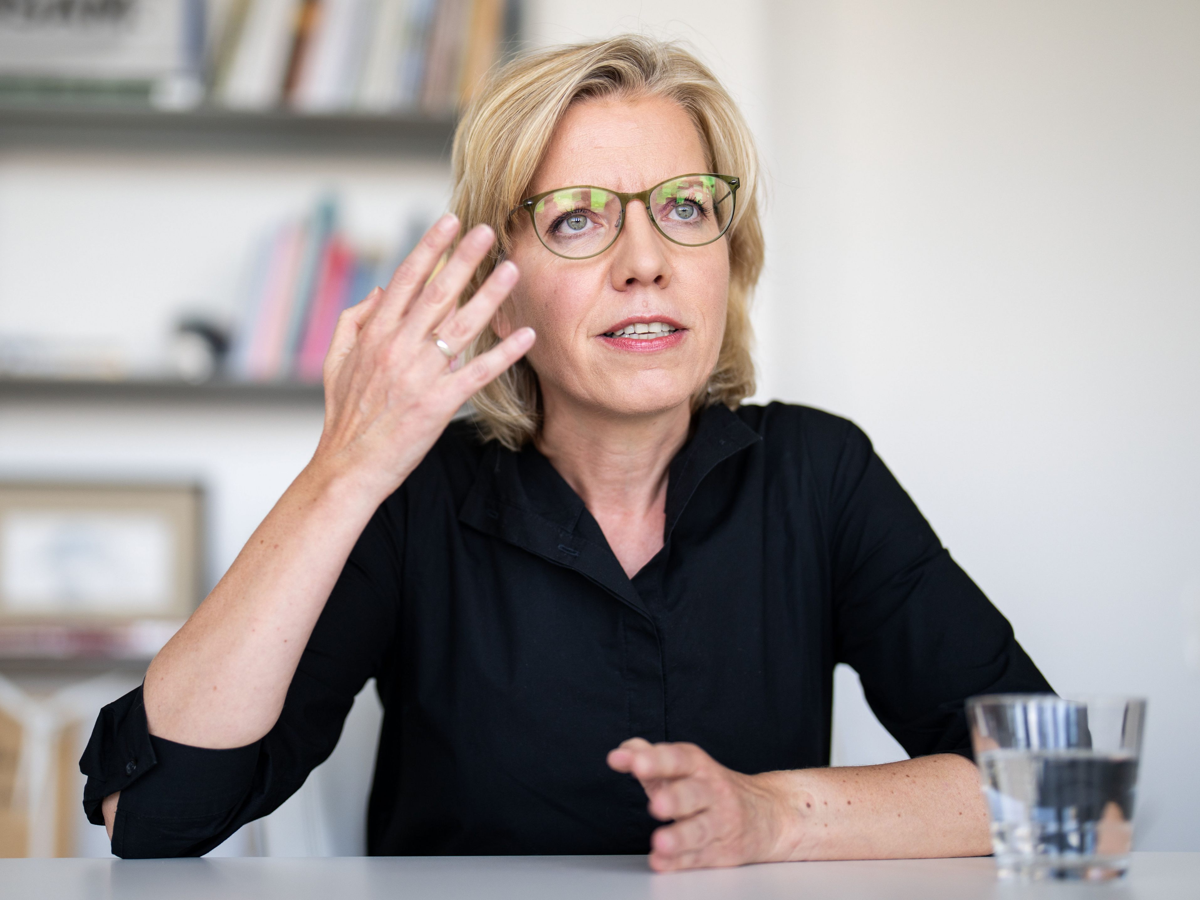 "Wir dürfen nicht den Mut verlieren"; so Gewessler.