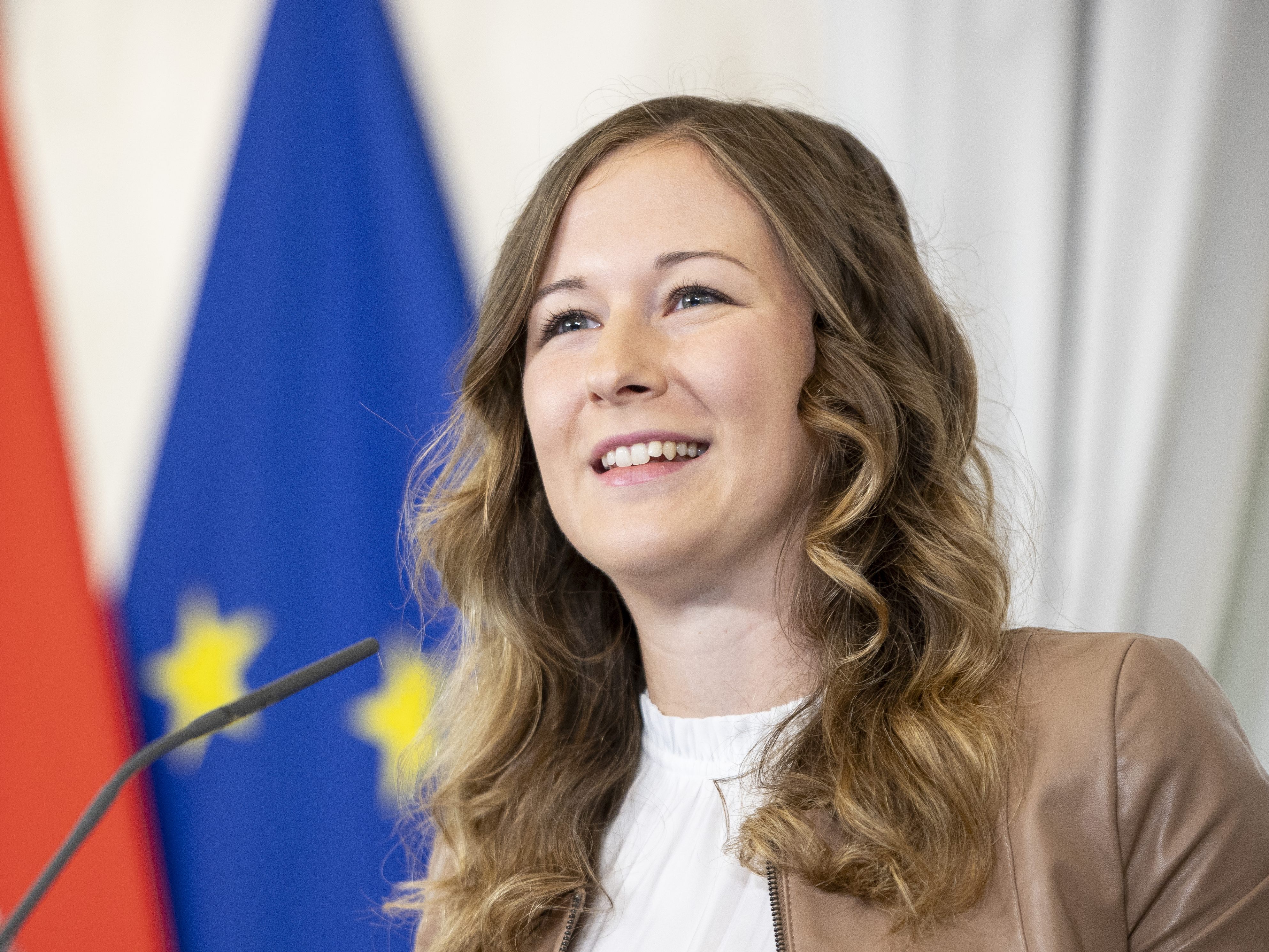 Claudia Plakolm äußert sich zum Kinderschutz. Claudia Plakolm äußert sich zum Kinderschutz.