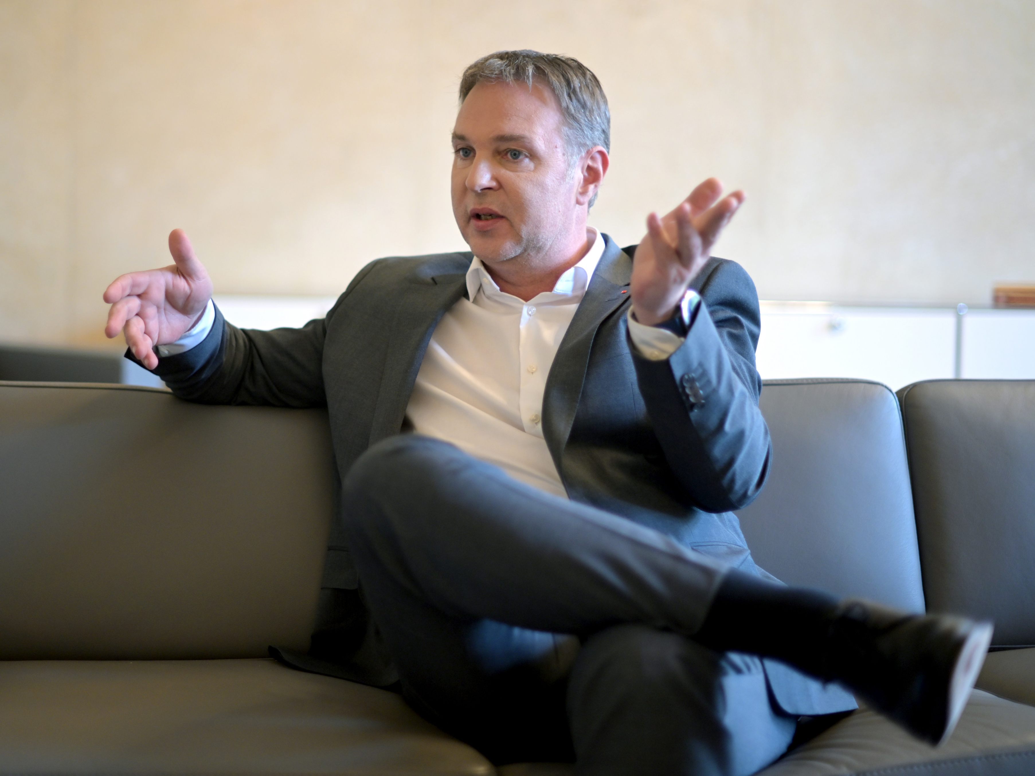 SPÖ-Chef Babler geht auf Sommertour. SPÖ-Chef Babler geht auf Sommertour.
