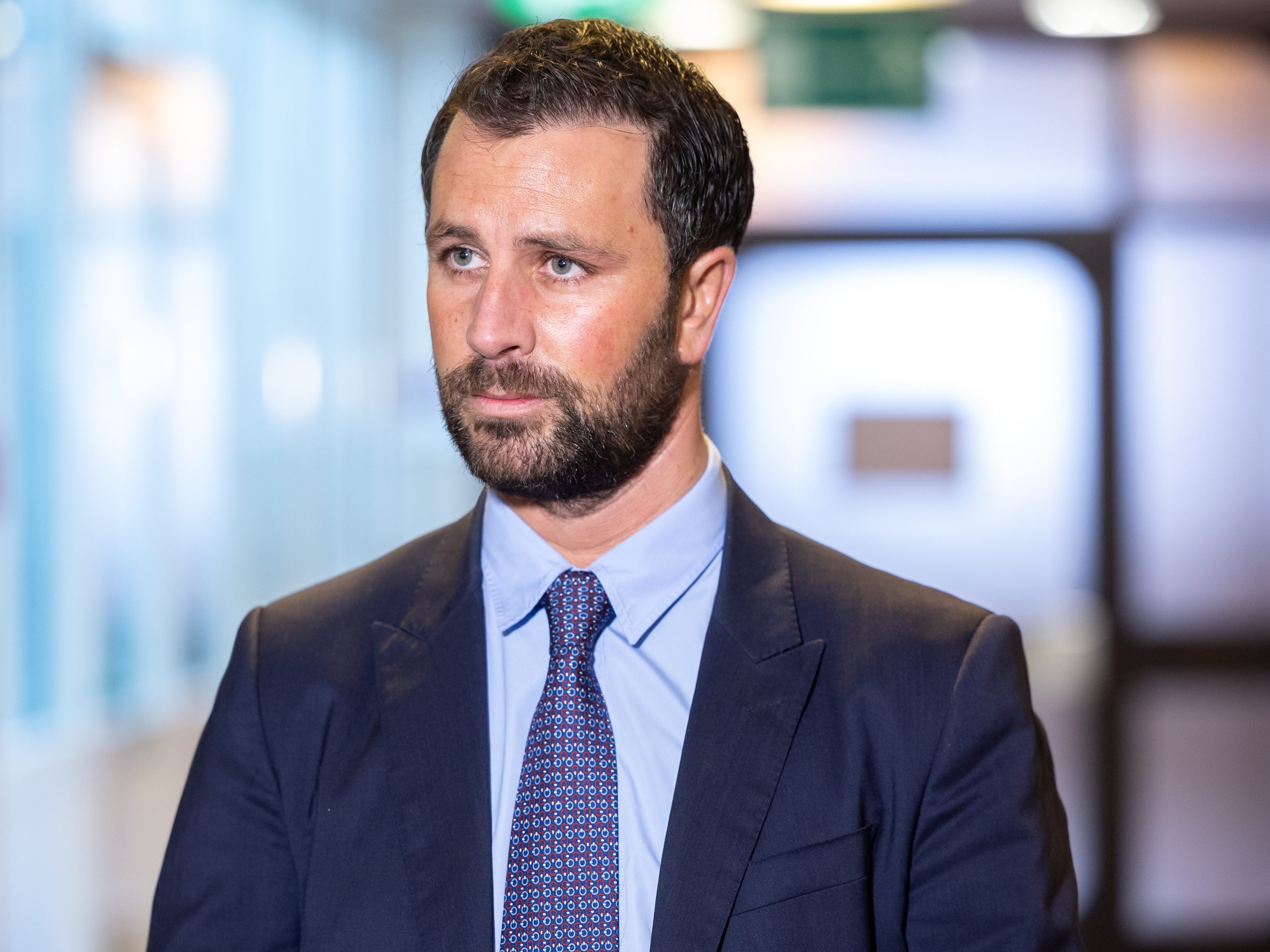 Georg Dornauer ist in einer Beziehung mit einer italienischen Rechtspolitikerin. Georg Dornauer ist in einer Beziehung mit einer italienischen Rechtspolitikerin.