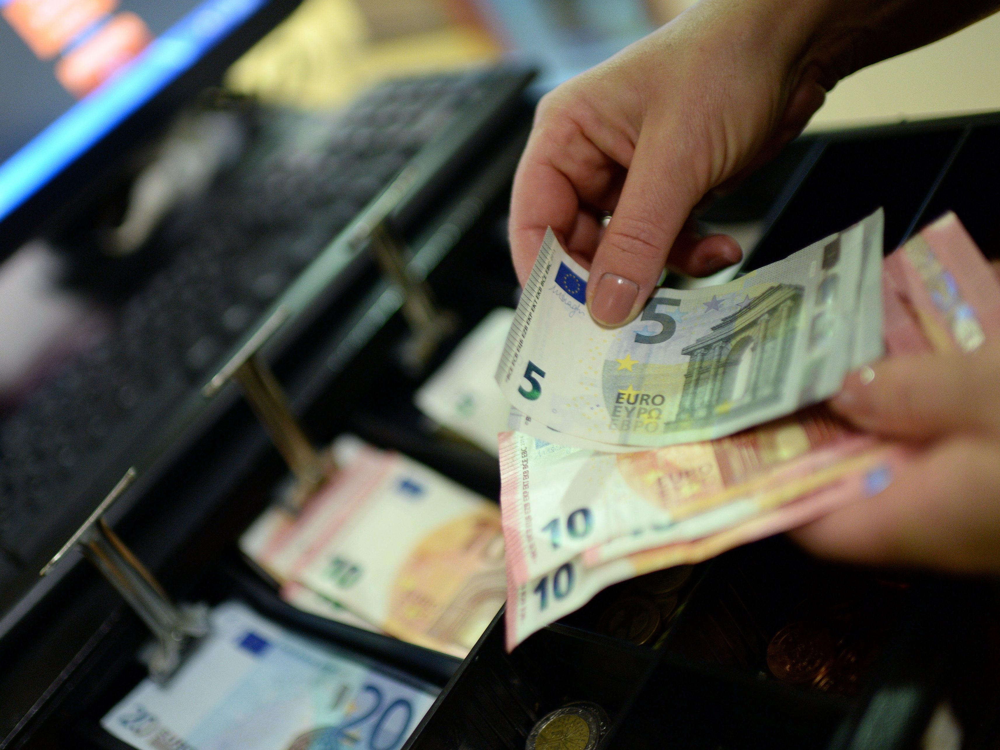 Steuerfahnder konnten 111 Betrugsfälle in Österreich abschließen.