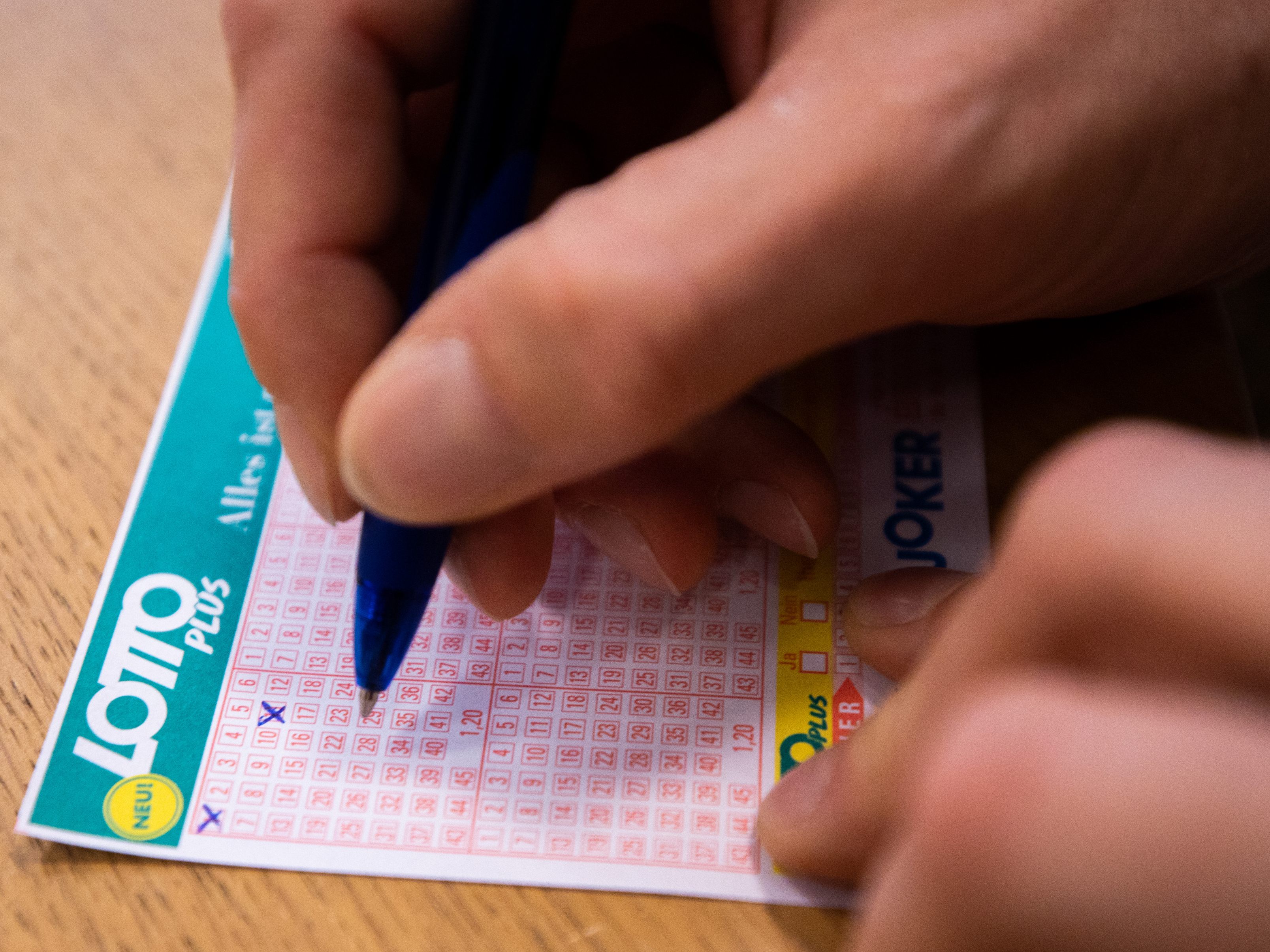 Der Lotto-Fünffachjackpot wurde geknackt. Der Lotto-Fünffachjackpot wurde geknackt.
