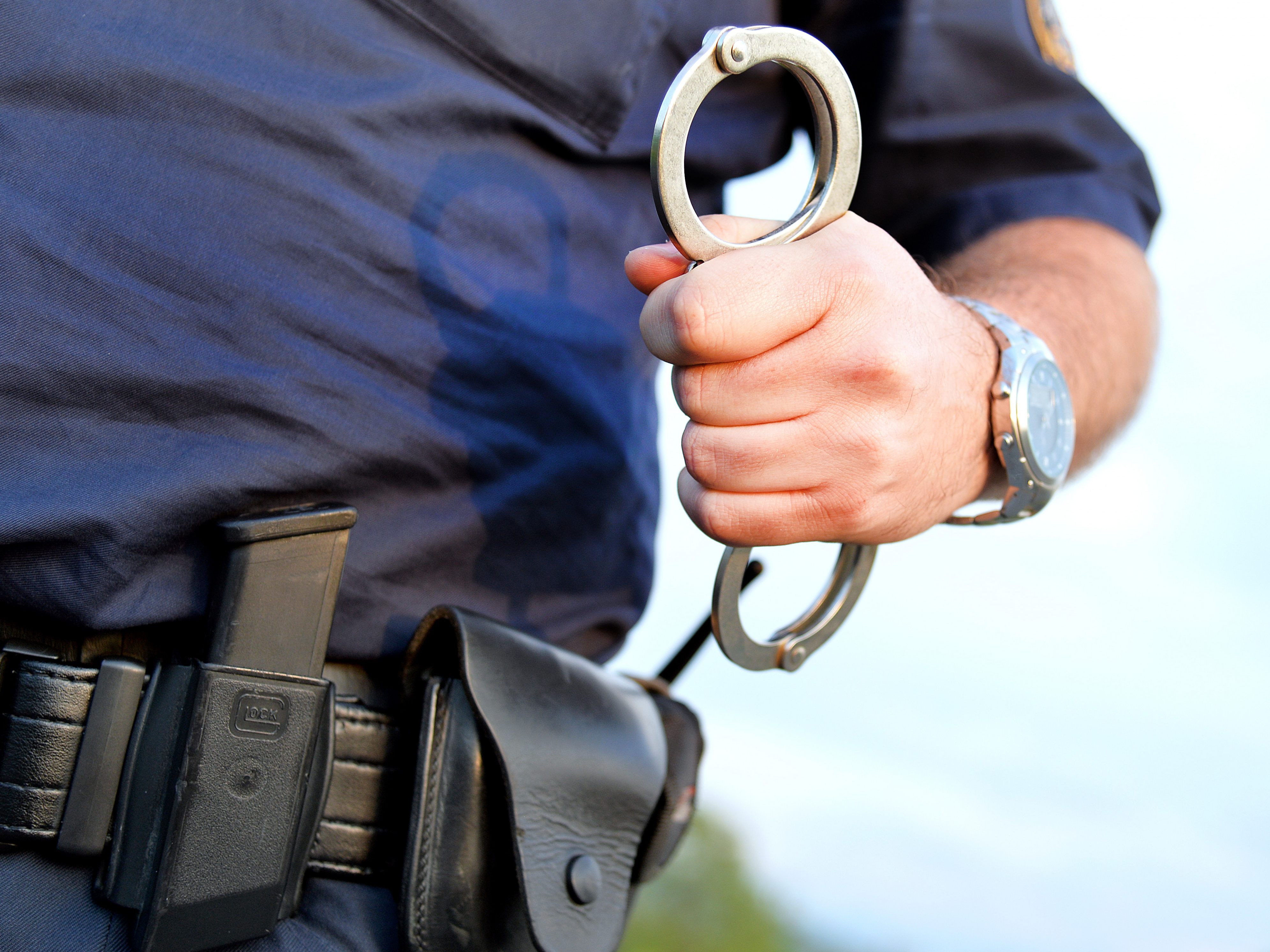 In Wien konnte ein Mann nach einem Handtaschenraub gefasst werden. In Wien konnte ein Mann nach einem Handtaschenraub gefasst werden.