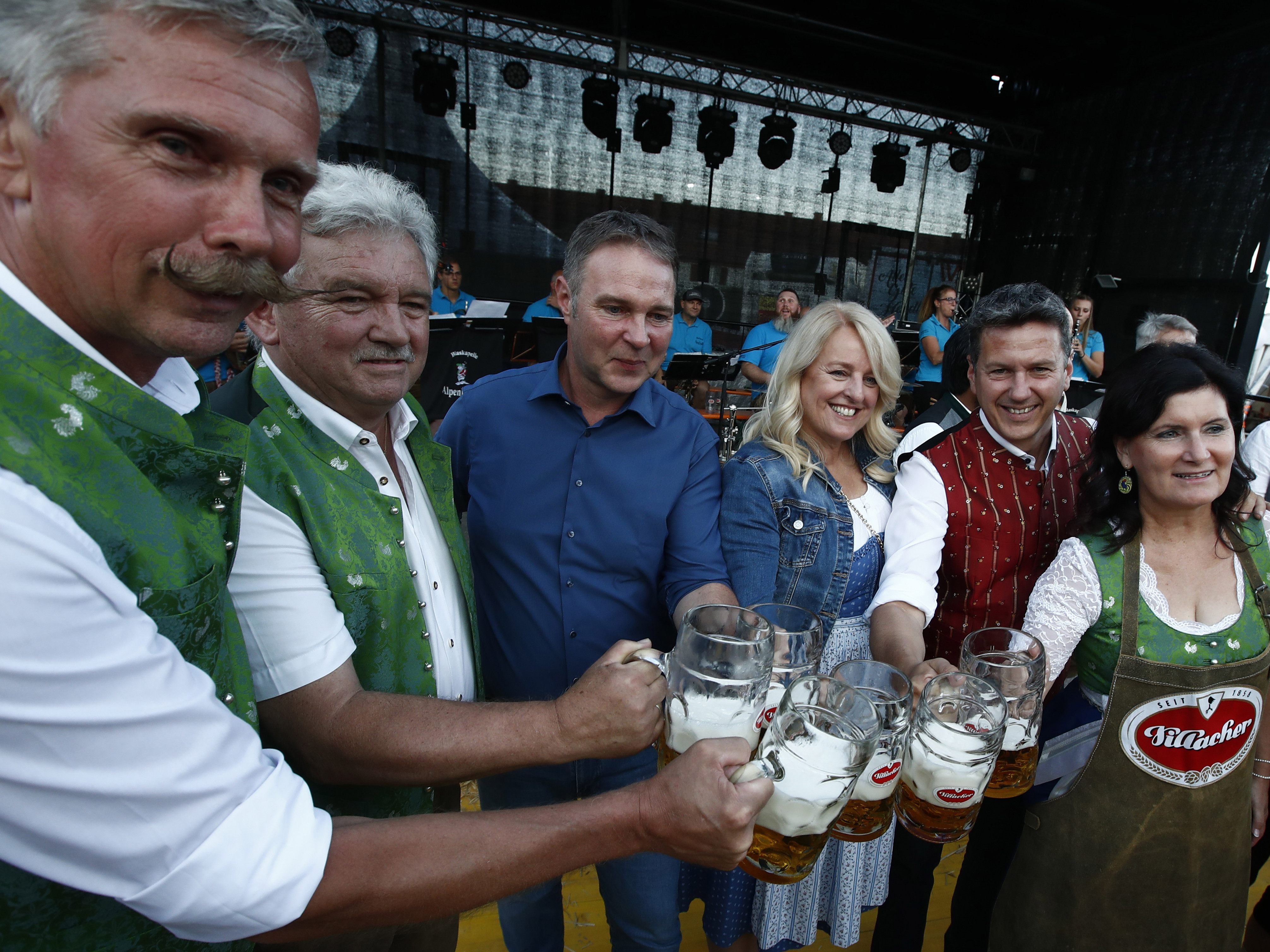 SPÖ-Chef Babler beim Start der "Comeback-Tour".