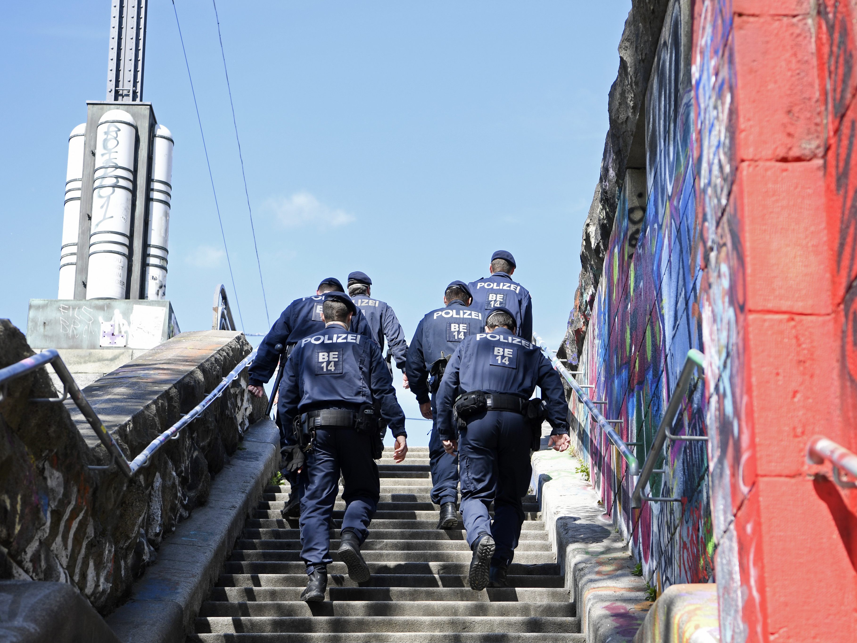 Beim Wiener Donaukanal wurden zwei Männer ausgeraubt.