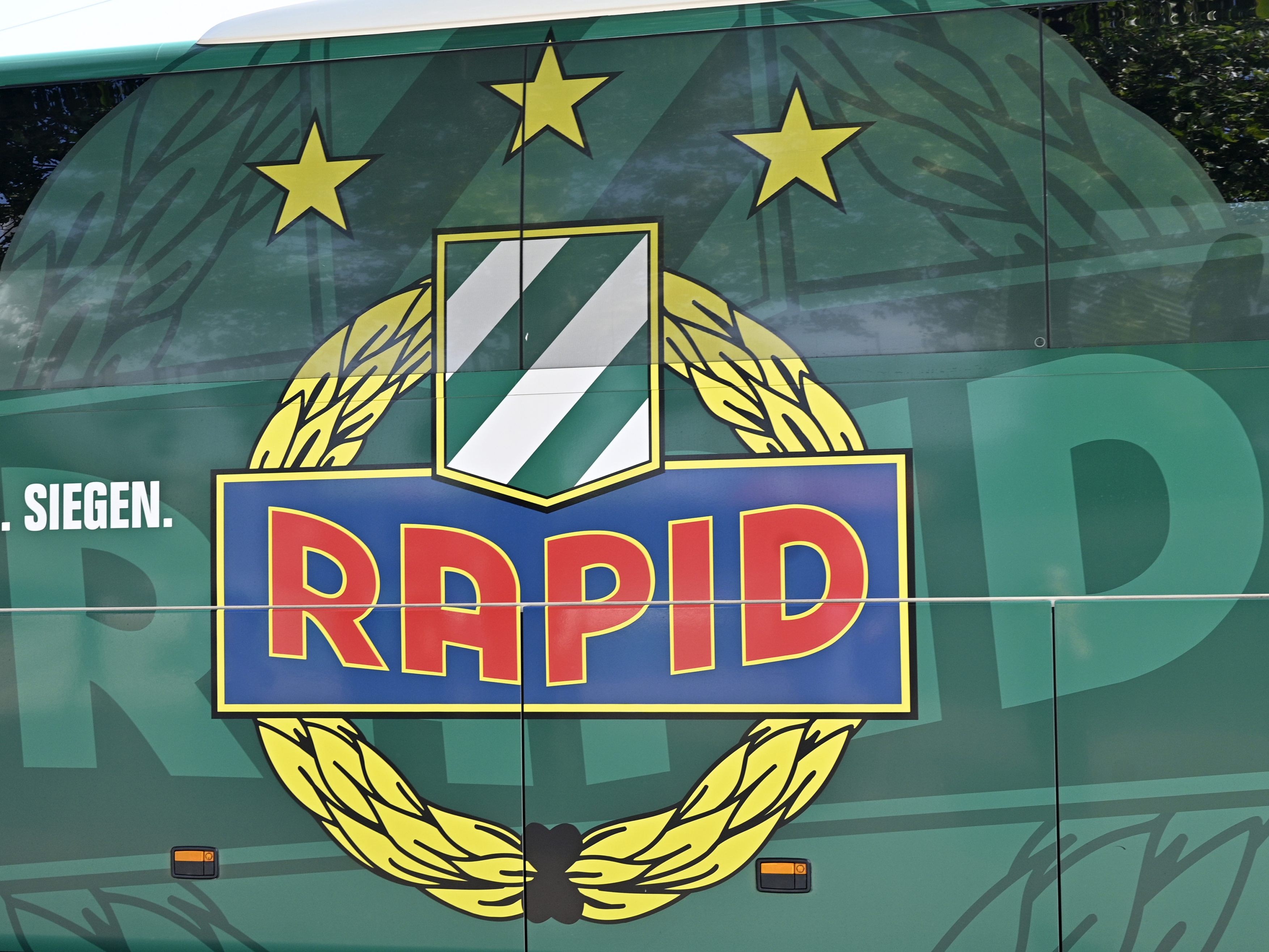Rapid Wien präsentierte Katja Gürtler als erste Frauen-Cheftrainerin.