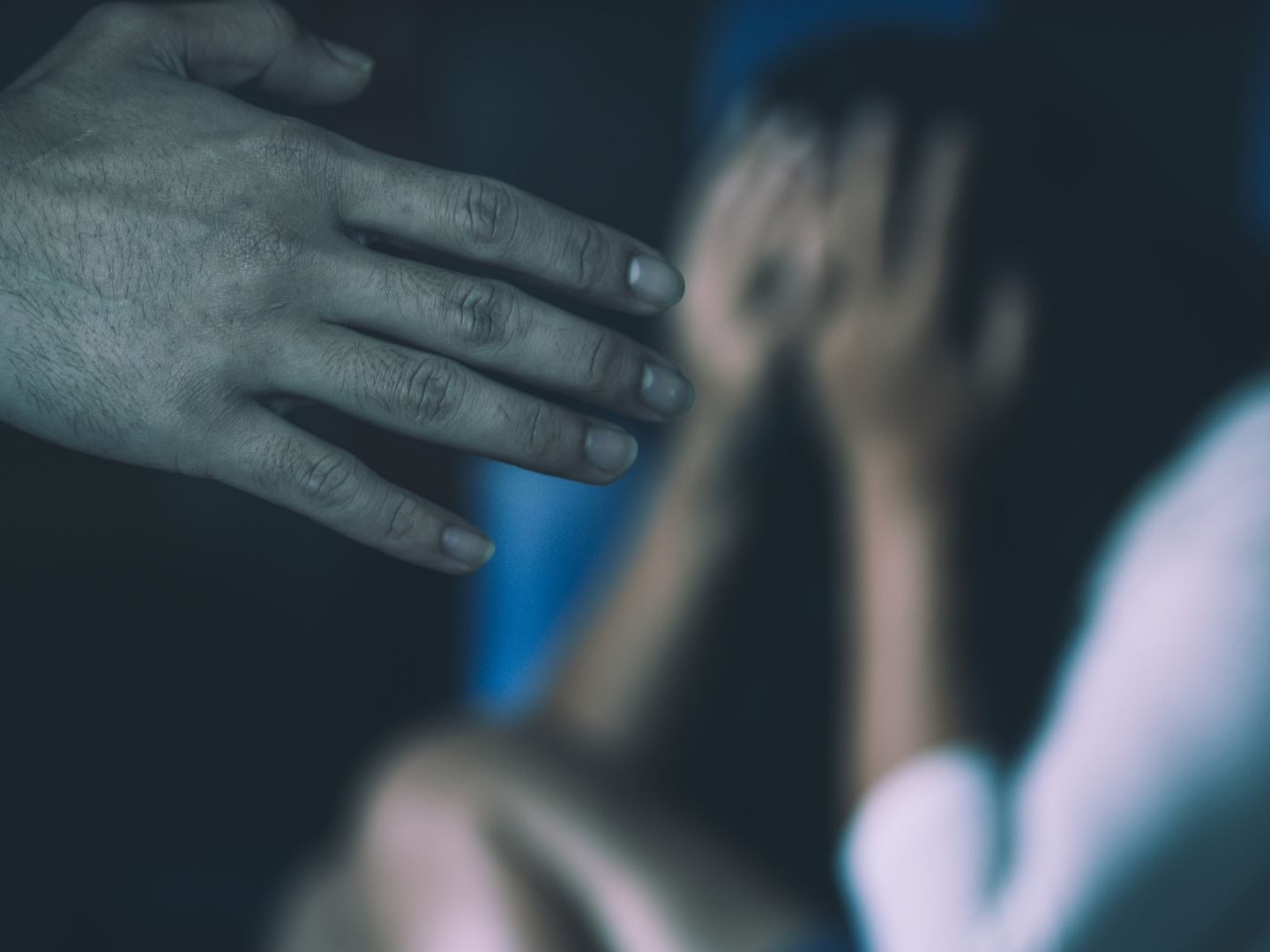 Ein 17-Jähriger hat in Wien-Penzing seine Schwester krankenhausreif geohrfeigt. Ein 17-Jähriger hat in Wien-Penzing seine Schwester krankenhausreif geohrfeigt.