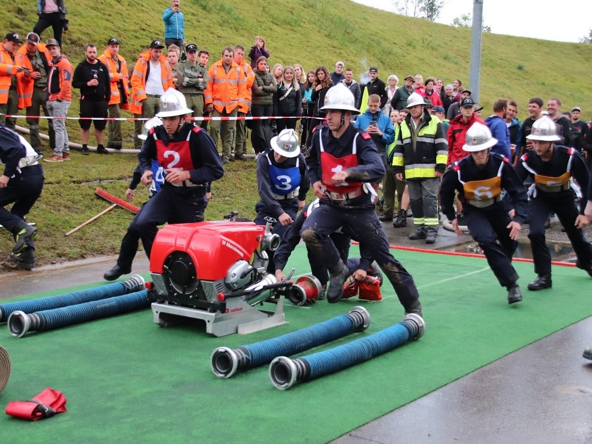 Bildsteins Feuerwehr holte sich den Sieg. Bildsteins Feuerwehr holte sich den Sieg.