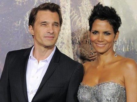 Acht Jahre dauerte der Scheidungsstreit zwischen Halle Berry und Olivier Martinez an. Acht Jahre dauerte der Scheidungsstreit zwischen Halle Berry und Olivier Martinez an.