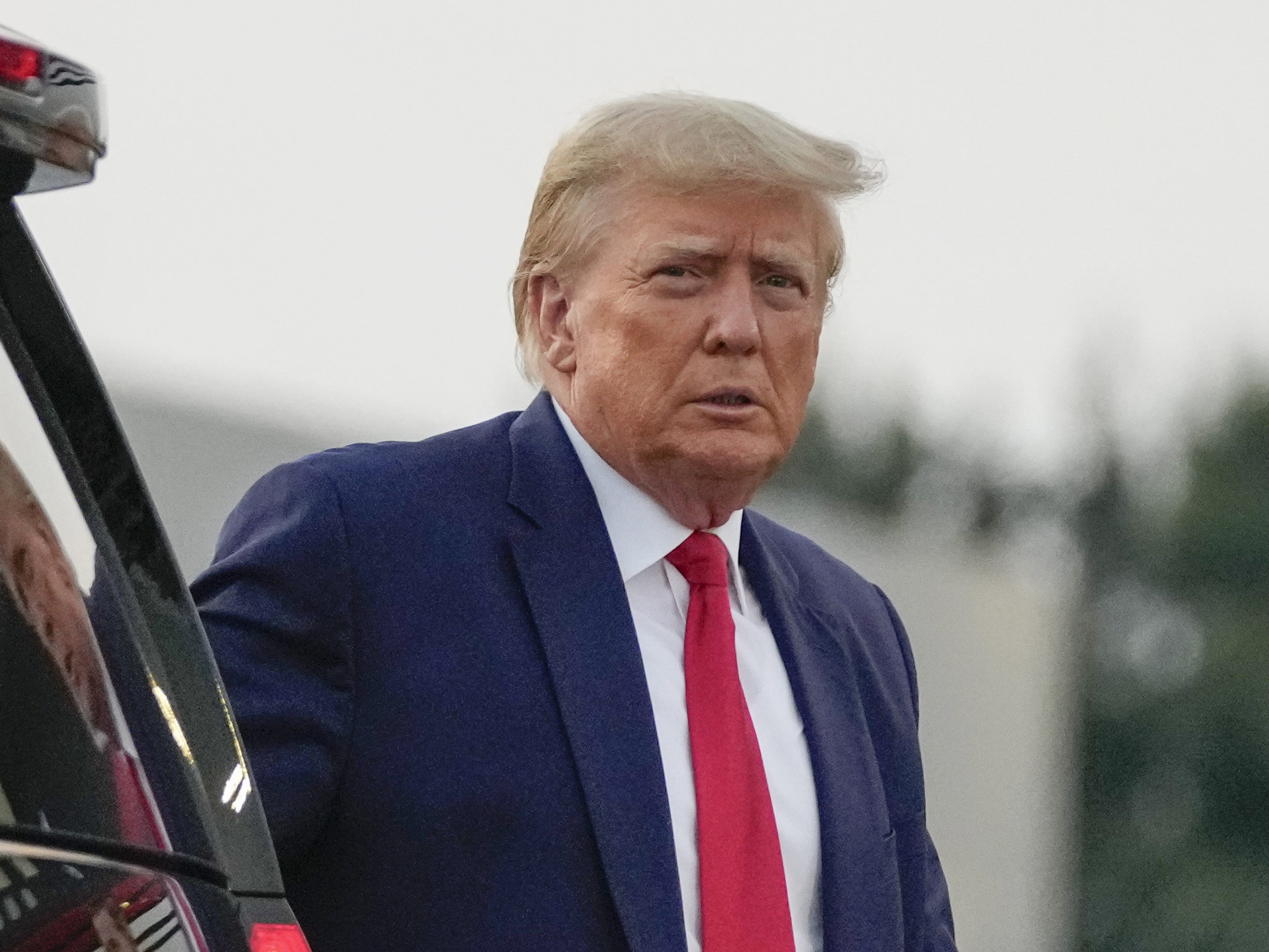 Donald Trump stellte sich im Gefängnis von Atlanta den Behörden. Donald Trump stellte sich im Gefängnis von Atlanta den Behörden.