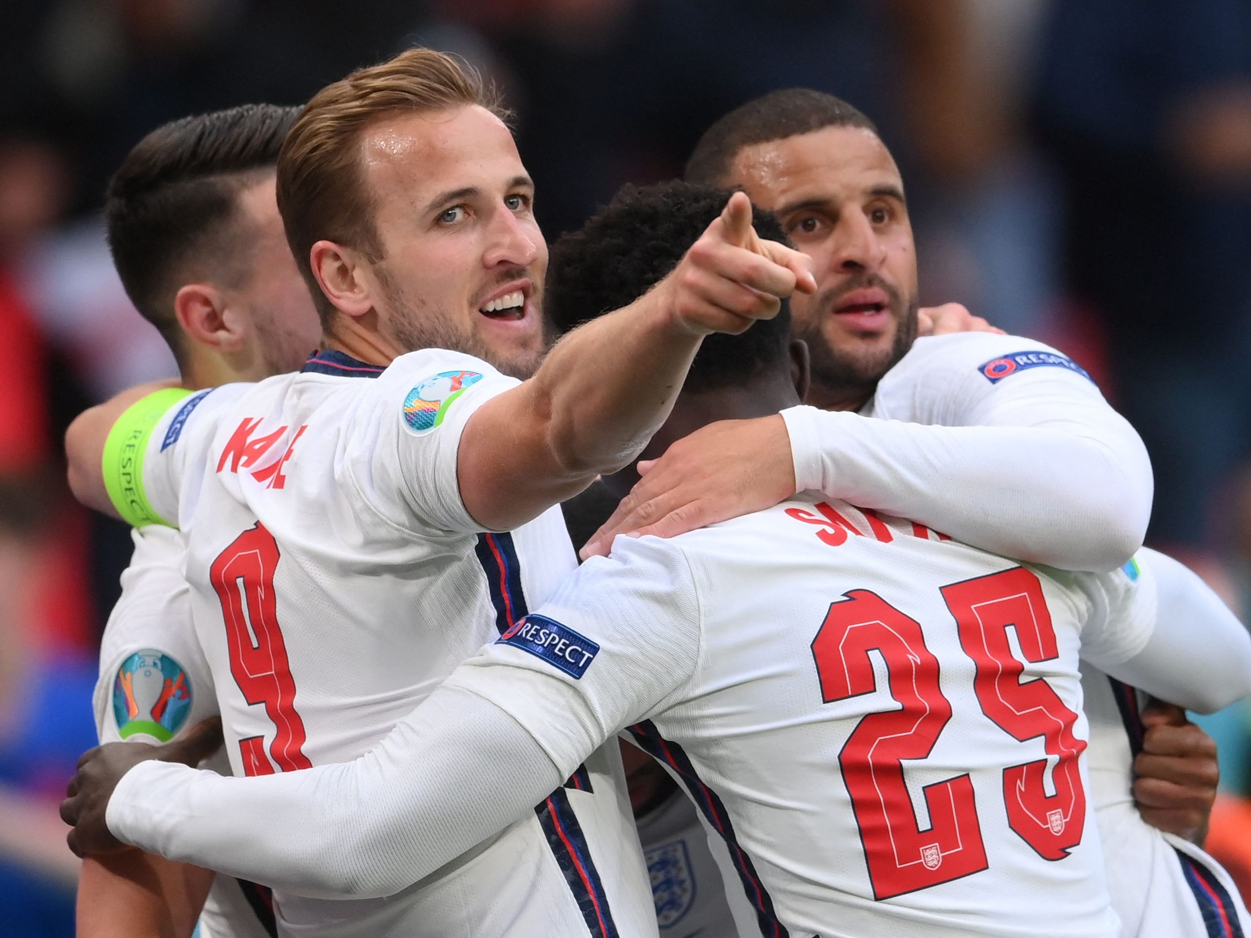 "Three Lions"-Kollgen: Harry Kane und Kyle Walker. "Three Lions"-Kollgen: Harry Kane und Kyle Walker.