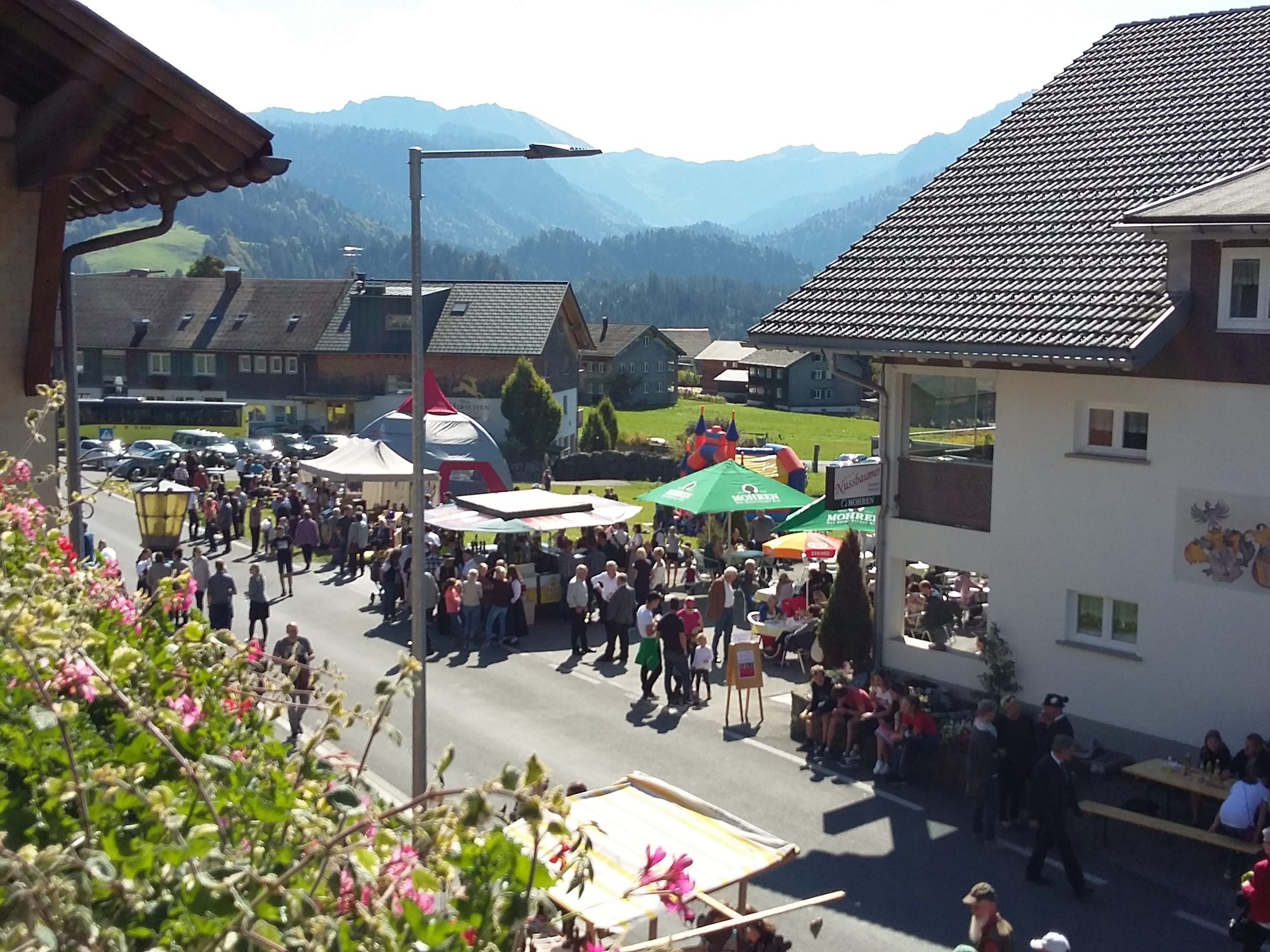 Ein buntes Rahmenprogramm erwartet Besucherinnen und Besucher bei der Sibratsgfäller Kilbe. Ein buntes Rahmenprogramm erwartet Besucherinnen und Besucher bei der Sibratsgfäller Kilbe.