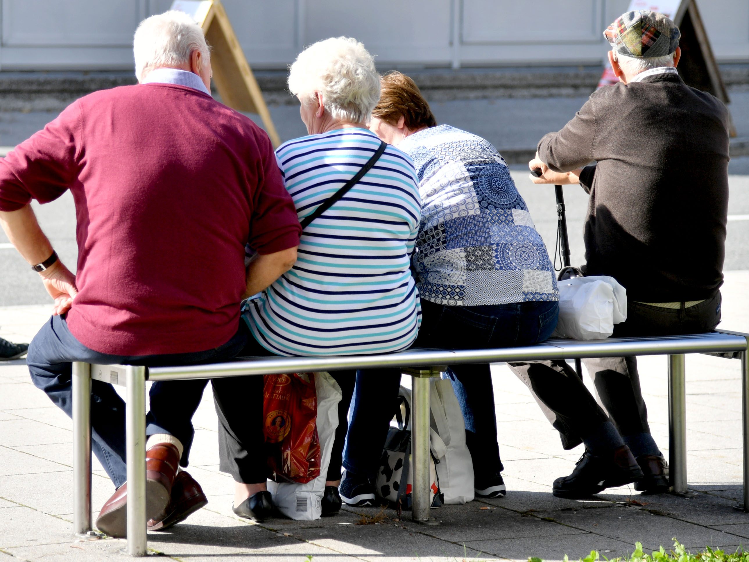 Höhergebildete leben deutlich länger. Höhergebildete leben deutlich länger.