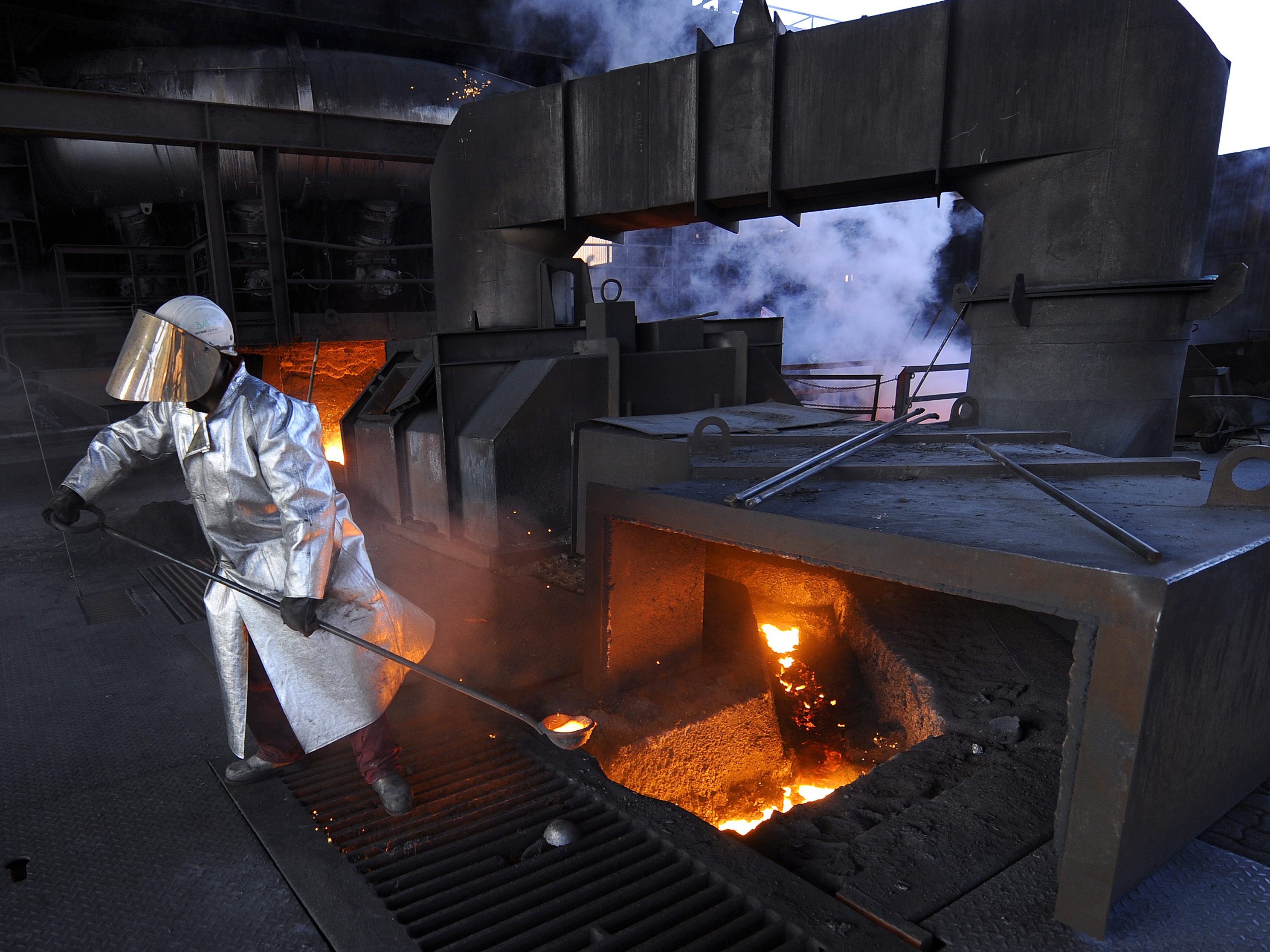Laut PRO-GE-Chef Binder seien die Lohnforderungen der Arbeitnehmervertreter bei den Metaller-KV-Verhaldungen 2023 diesmal zweistellig.