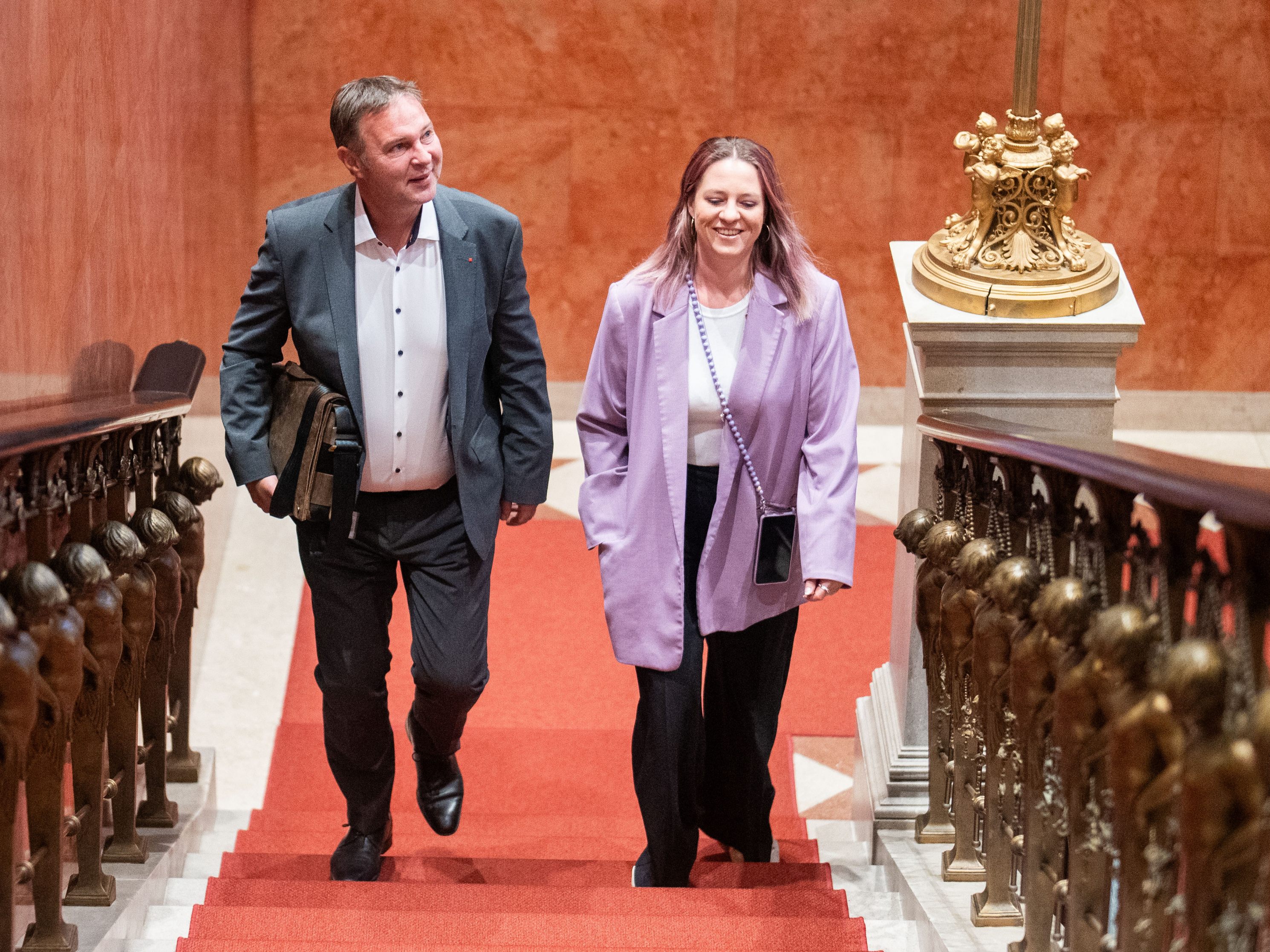 Die SPÖ-Gremien beraten zu Vermögessteuern. Die SPÖ-Gremien beraten zu Vermögessteuern.