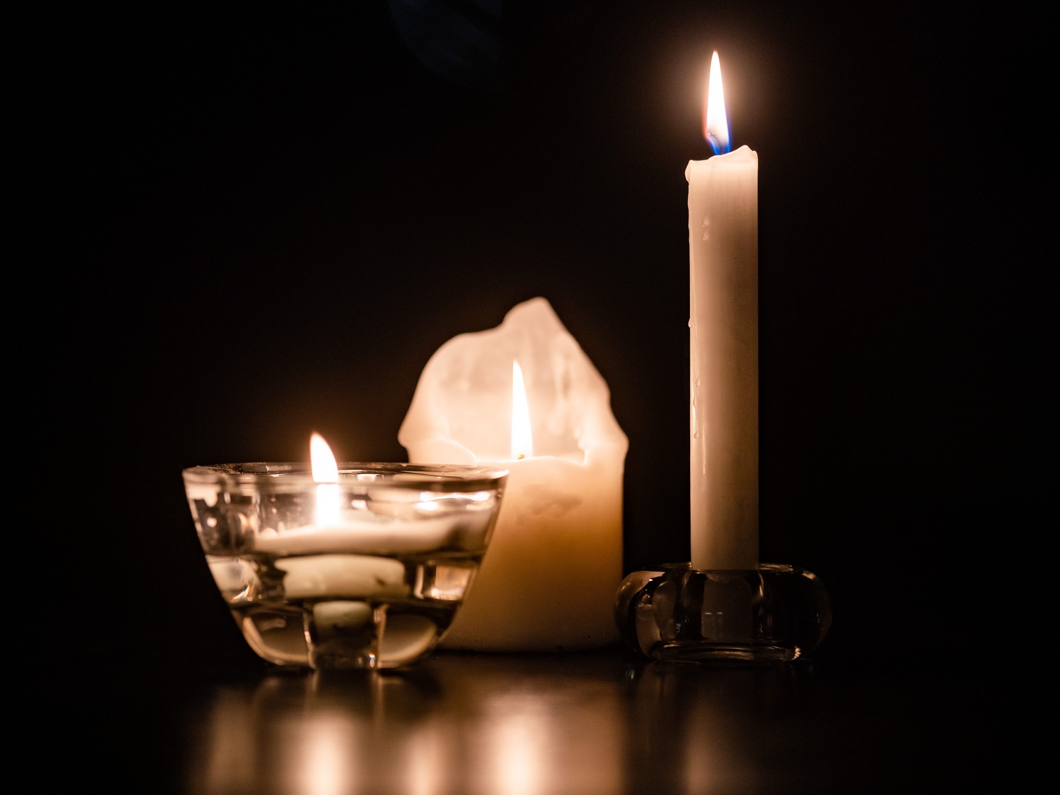 Murray G. Hall wurde 76 Jahre alt.