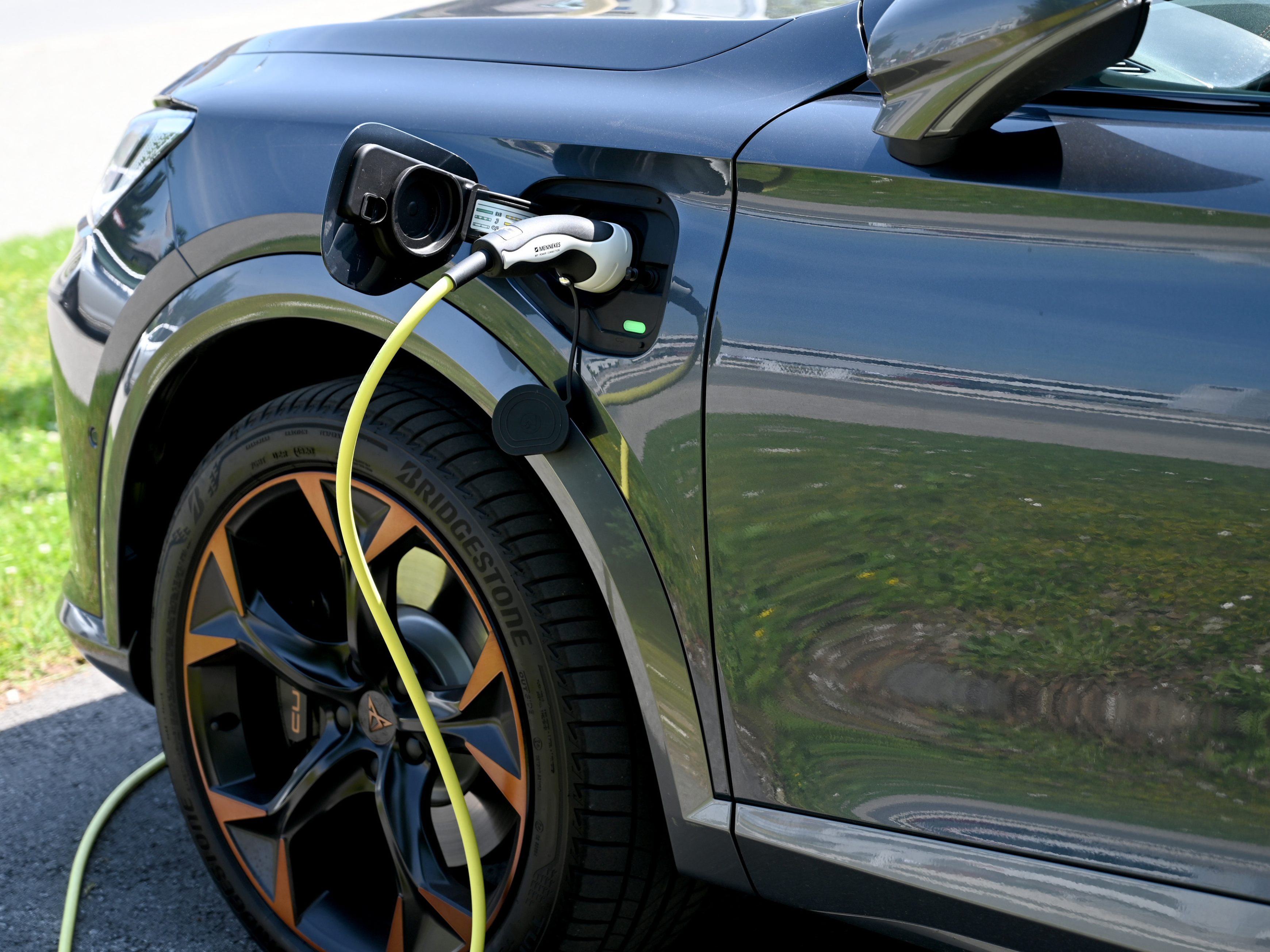 Im August wurden mehr E-Autos als Diesel zugelassen. Im August wurden mehr E-Autos als Diesel zugelassen.